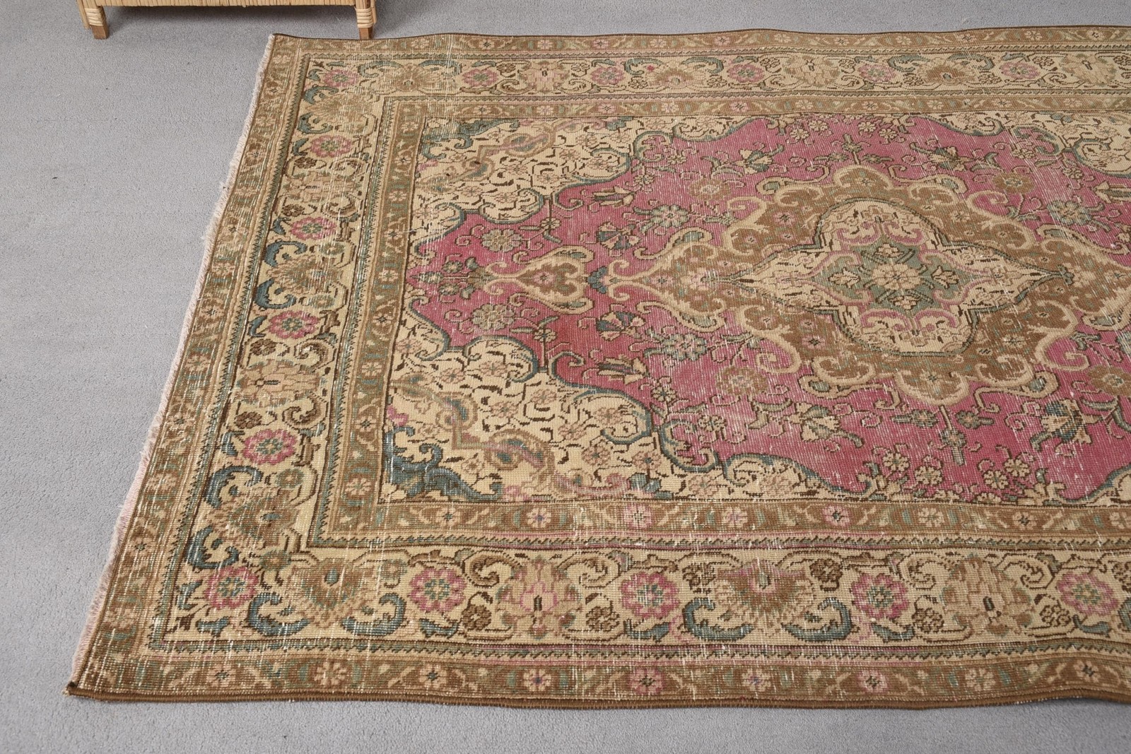 Vintage 4,3×6,2 ft Rug, Turkish Area Rug, Pink Patchwork Rug