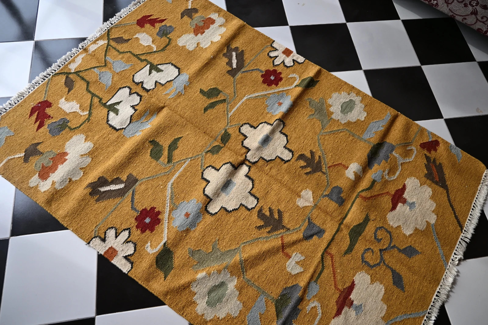 Rugmoda 4×6 Wool Rug Yellow Floral Handmade Flatweave Durry for Living Room