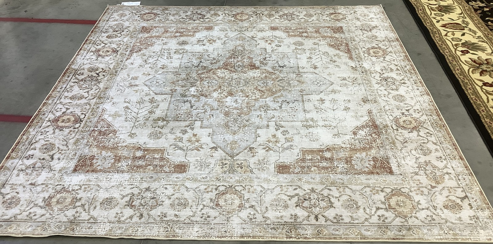 LIGHT GREY / RUST 8′-0″ x 8′-0″ Damaged Rug Reduced Price 1172682769 TSN105F-8SQ
