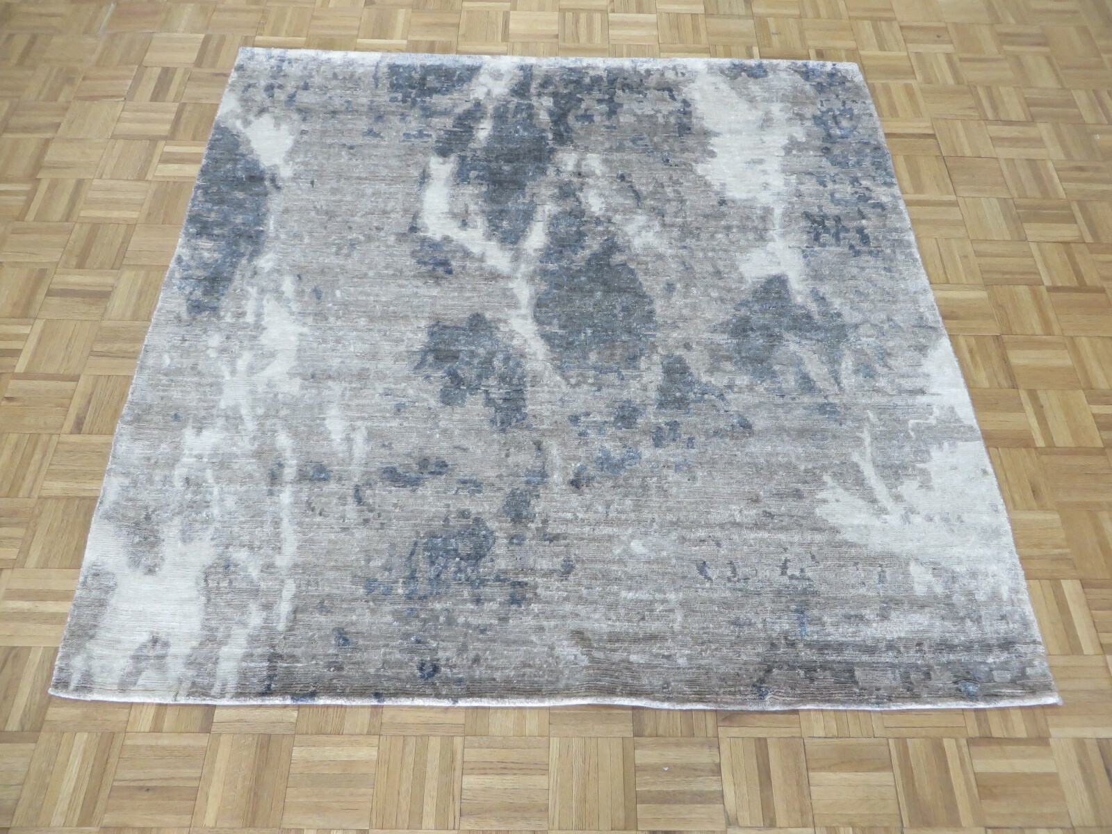 6’2 x 6’2 Square Hand Knotted Gray Modern Abstract Oriental Rug With Silk G9656