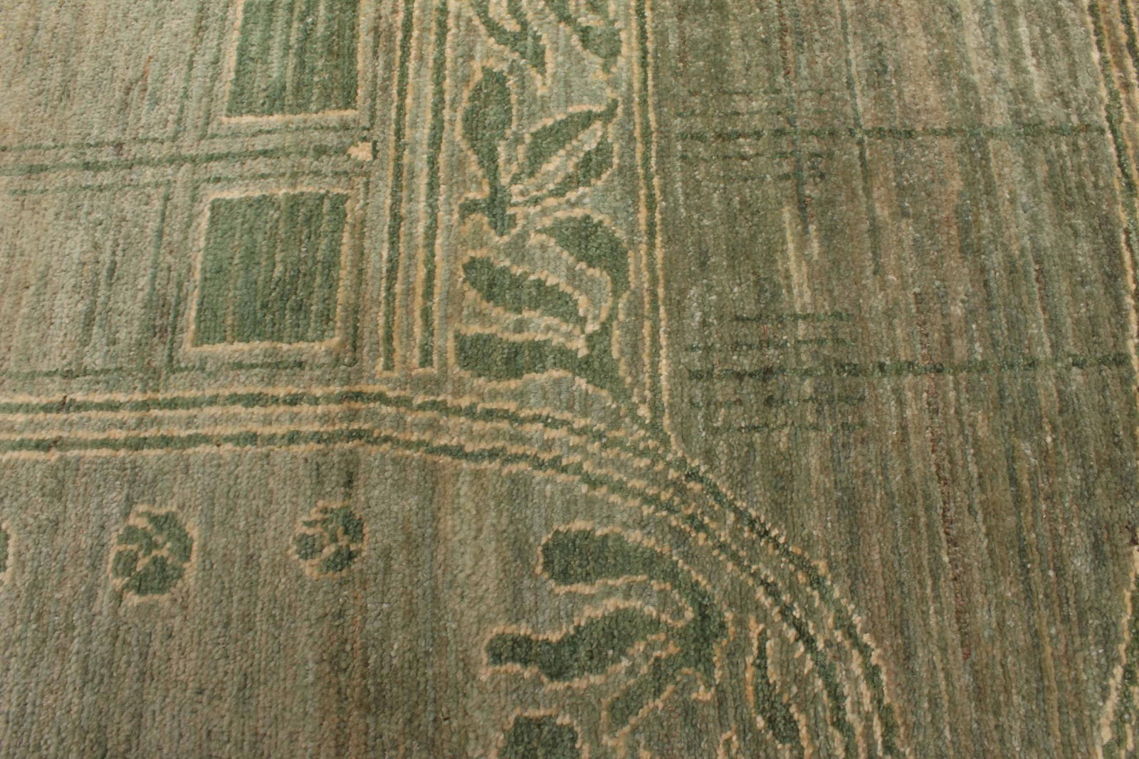 Traditional Hand-knotted Wool Oriental Carpet 4’1″ x 5’10” Area Rug