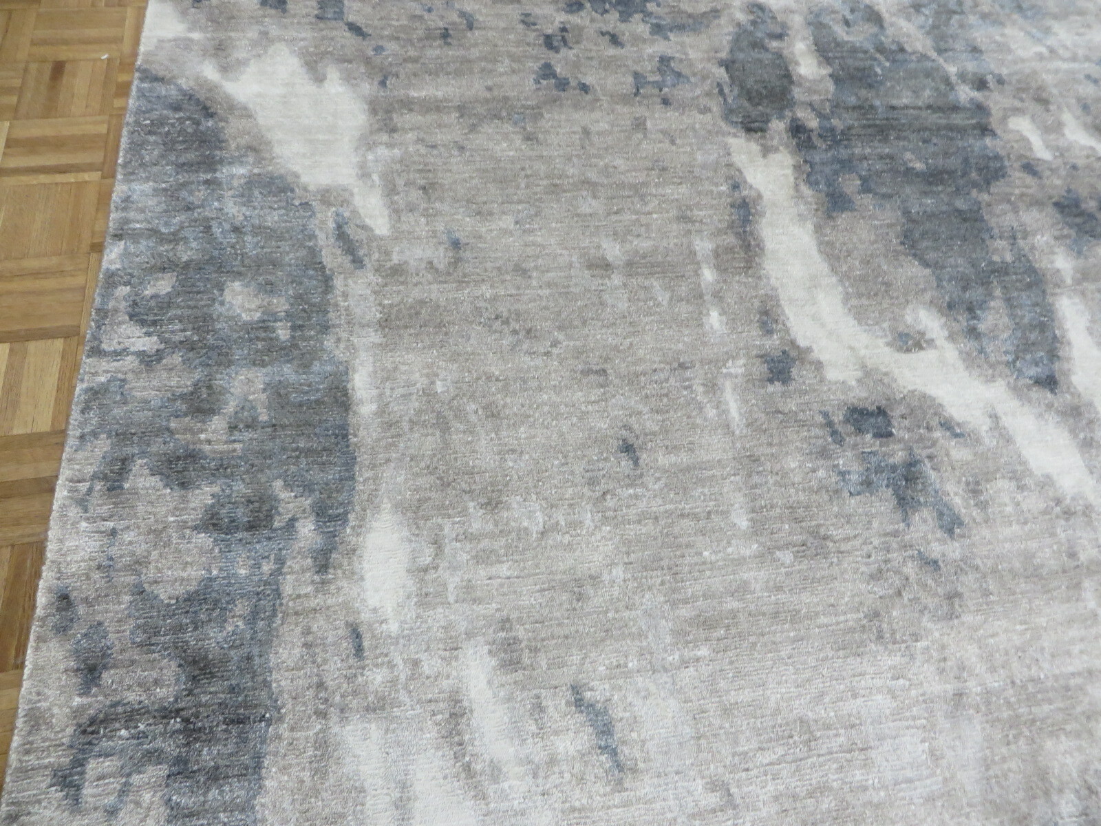 10 x 14 Hand Knotted Gray Modern Abstract Oriental Rug With Silk G9716