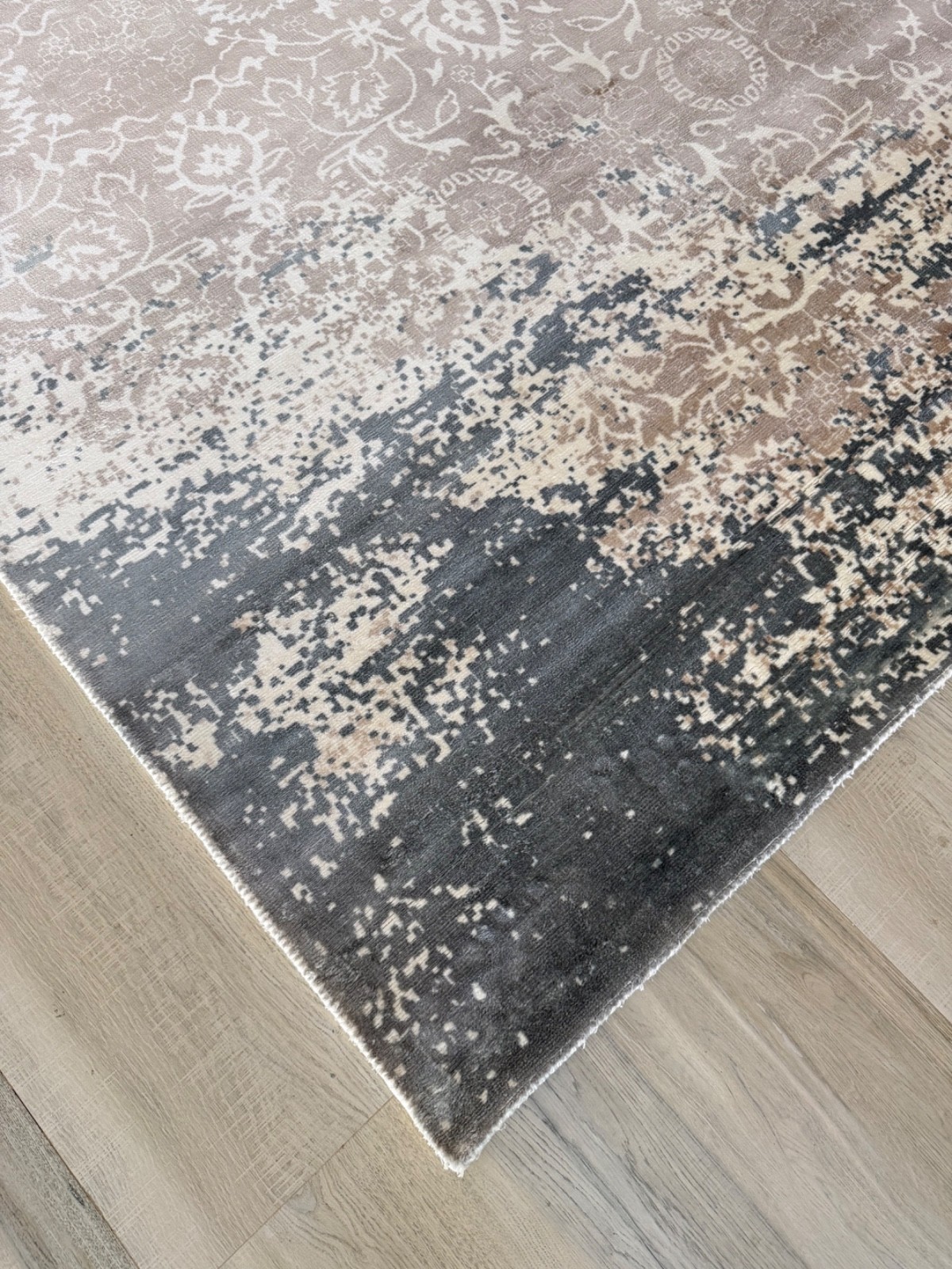 Hand Woven Area Rug Viscose 5 x 8 Contemporary Erased Pattern Home Decor Rug