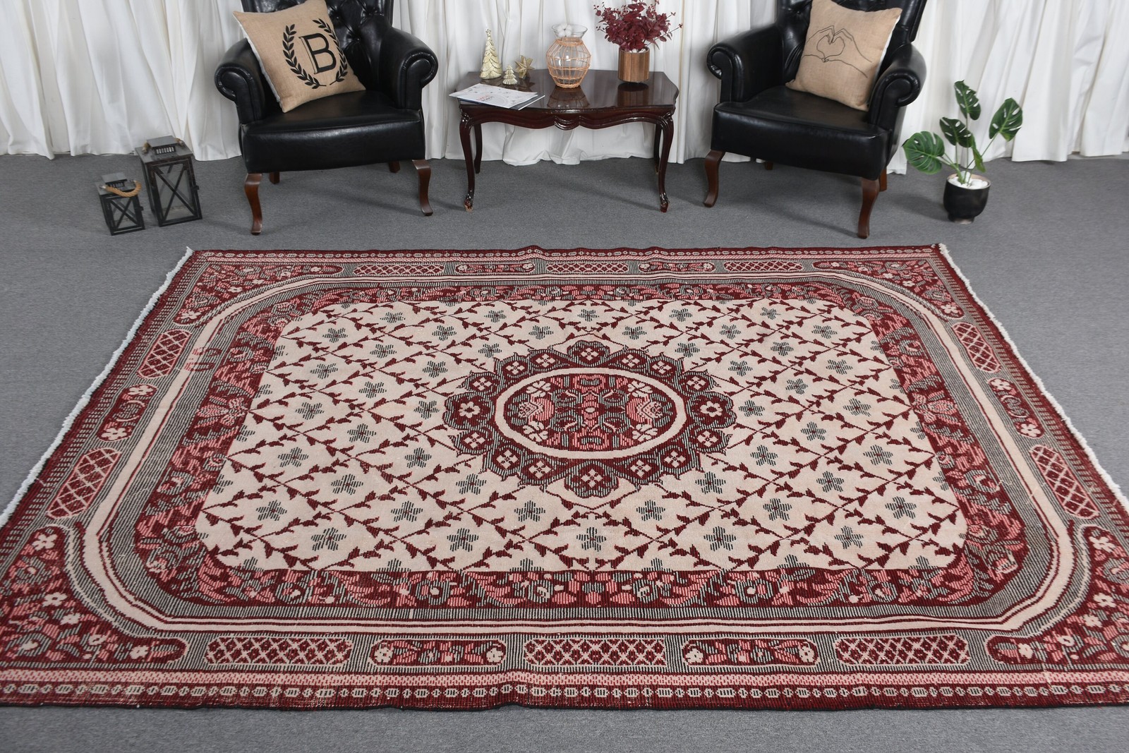 Turkish Vintage Rug 7,6×9,6 ft (232×294 cm), Red Bordered Rug