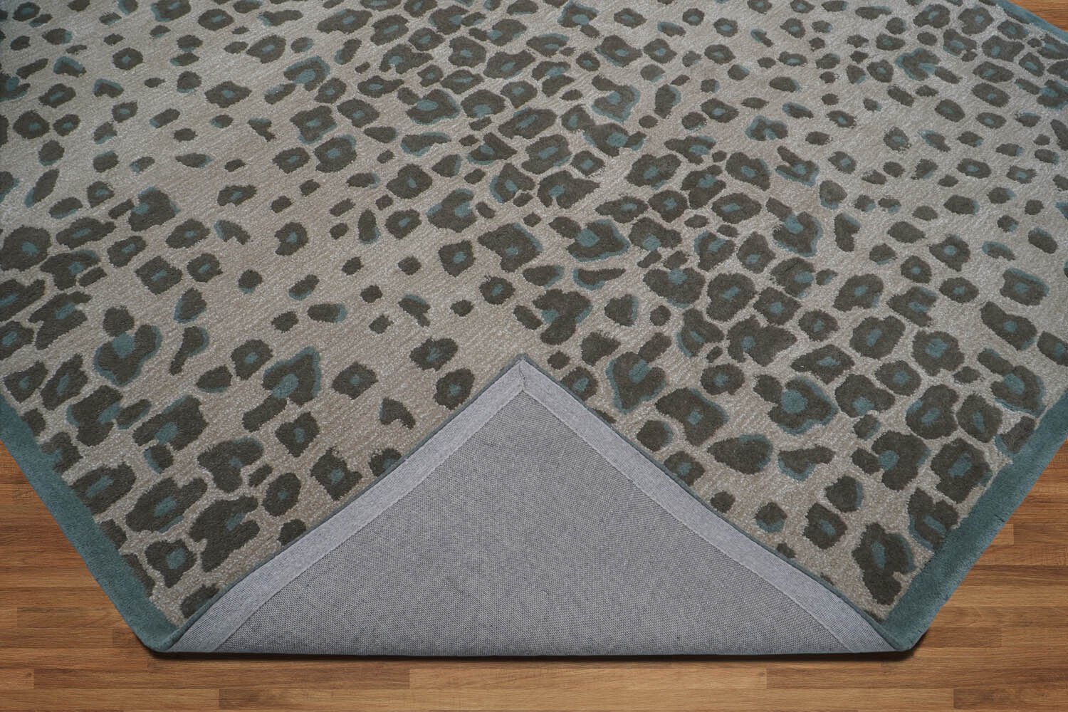 9’6″x13’6″ Beige Hand Tufted Animal Print Wool & Bamboo Silk Area Rug