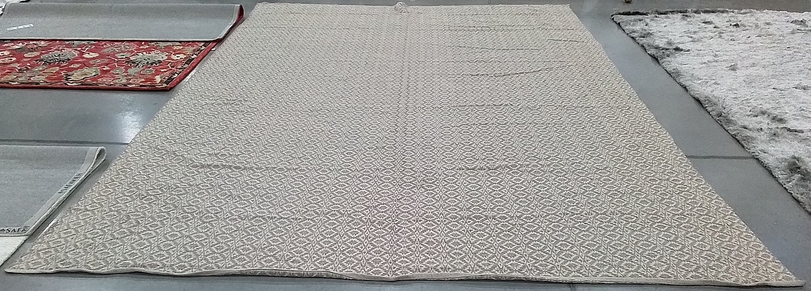IVORY / BEIGE 11′-0″ x 15′-0″ Flaw in Rug, Reduced Price 1172804464 MTK716G-1115