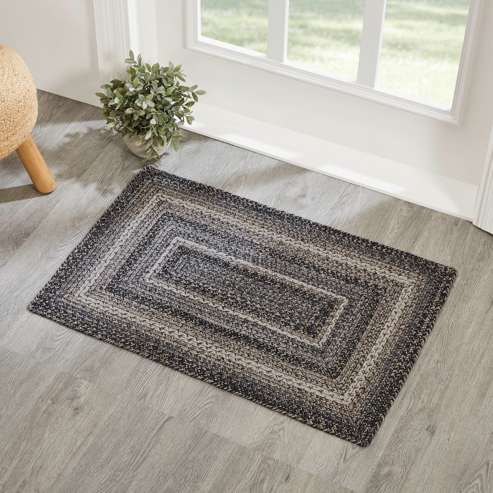 VHC Sawyer Mill Black White Jute Country Farmhouse Rectangle Braided Rug