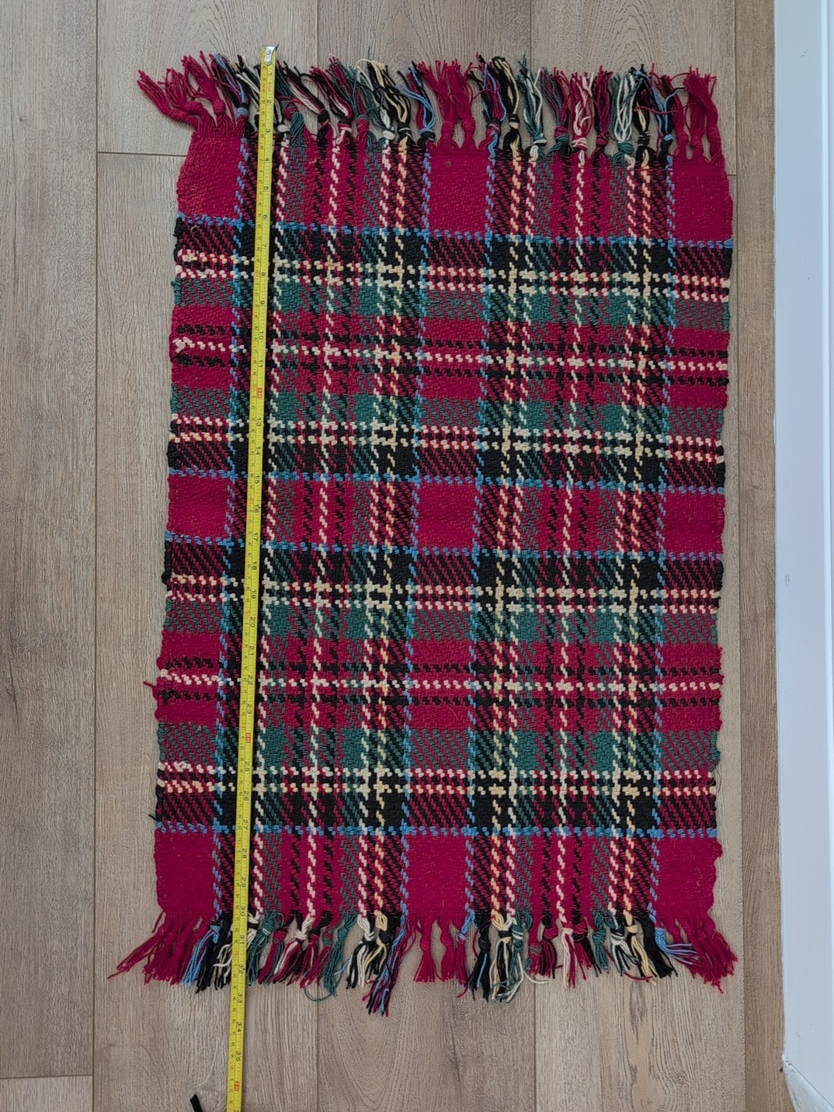 Plaid Red Green Light Blue Black And Creme Colored Throw Rug 33×20″ Cotton Blend