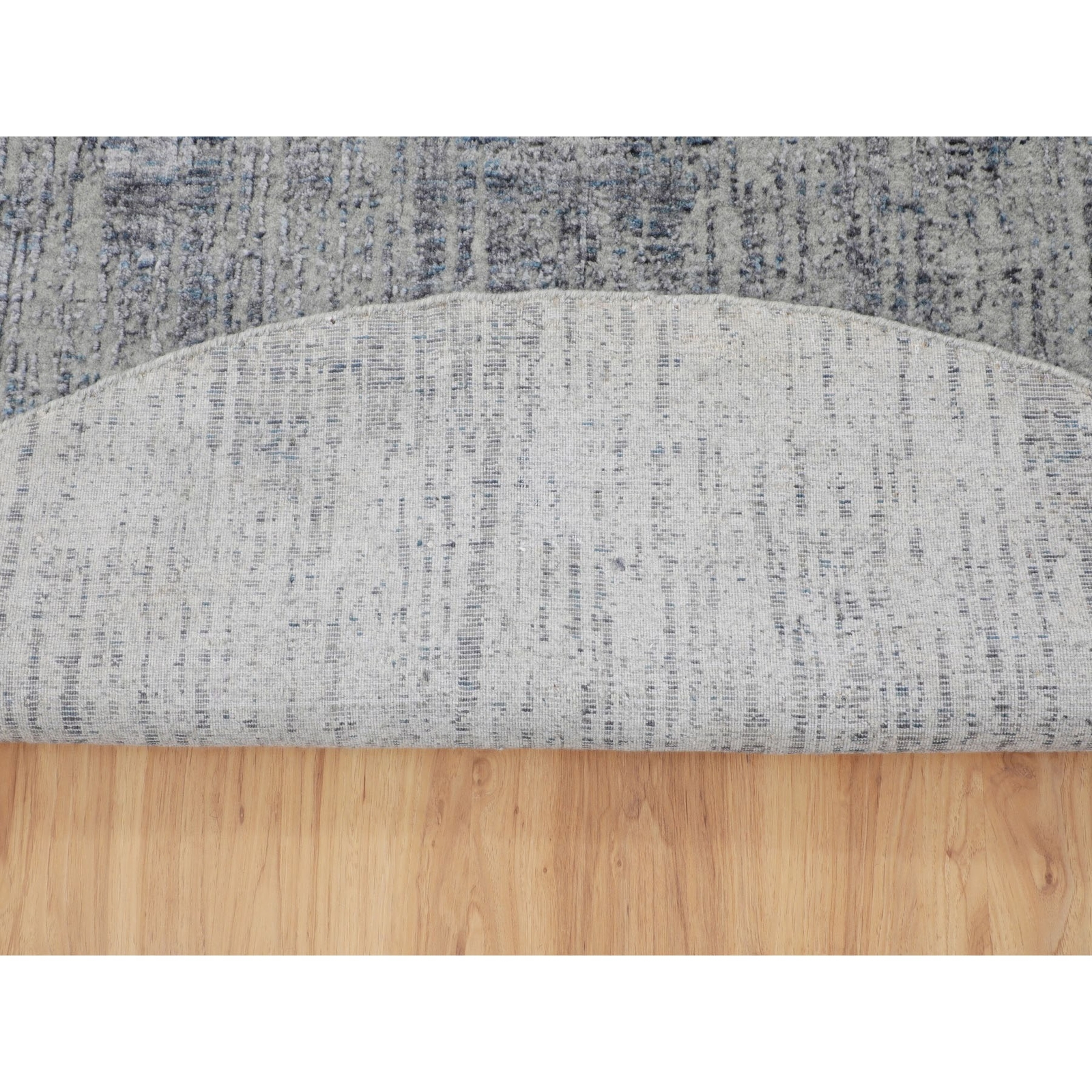 7’9″ x 7’9″ Fine jacquard Hand Loomed Modern Wool & Art Silk Round Rug R58119