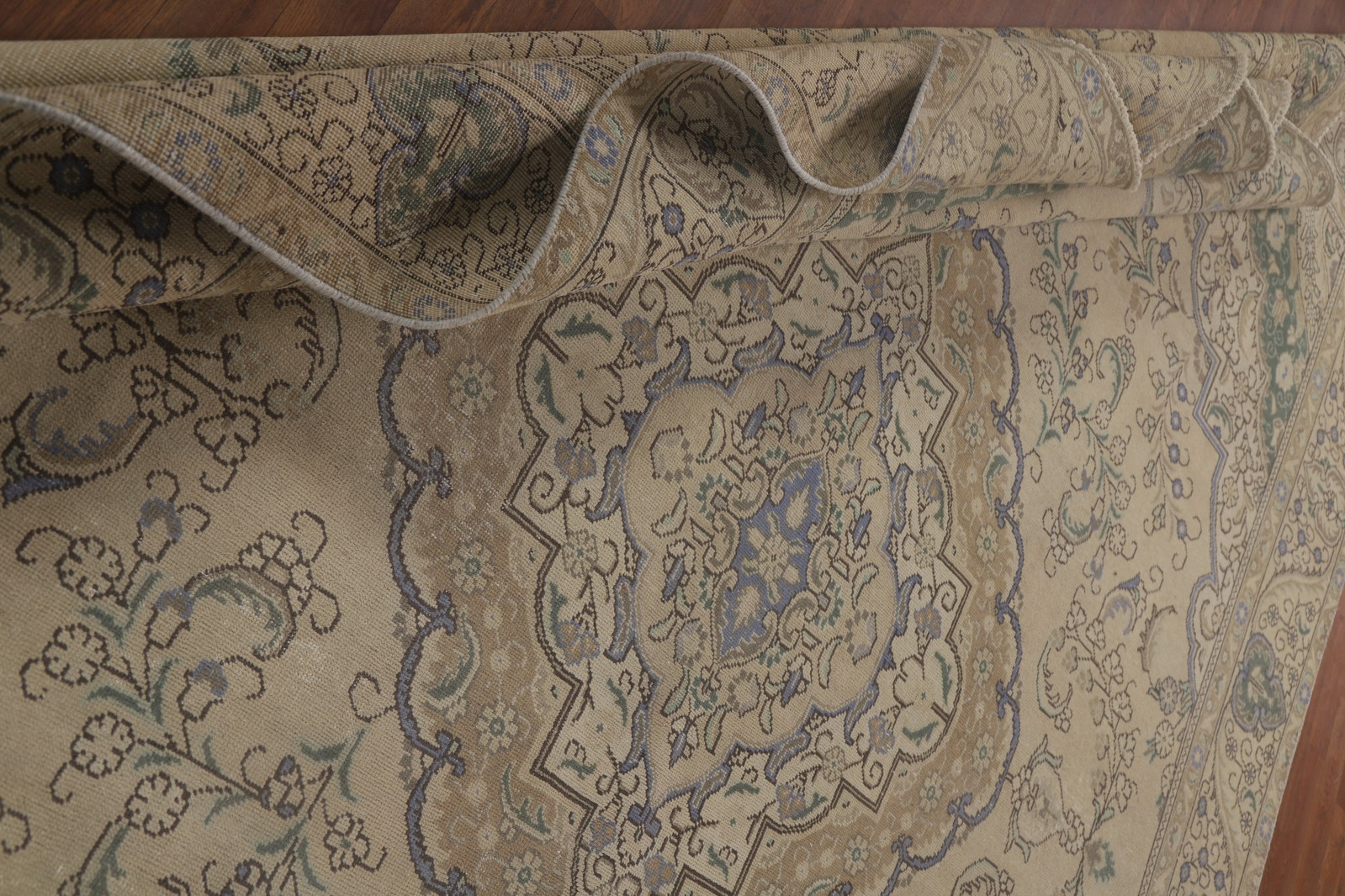 Traditional Style Wool Distressed Area Rug 9×12 ft Hand-knotted for Living Room