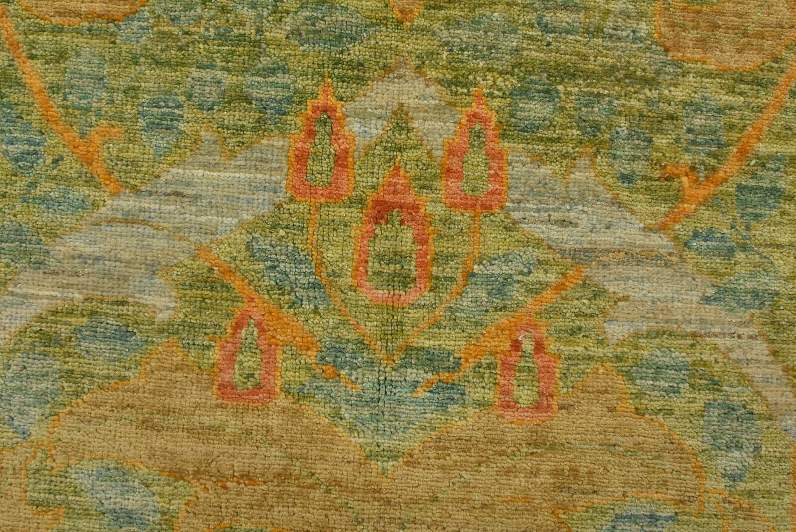 Ziegler Rug 8’2” x 10’1” Green Wool Traditional Hand-Knotted Oriental Carpet