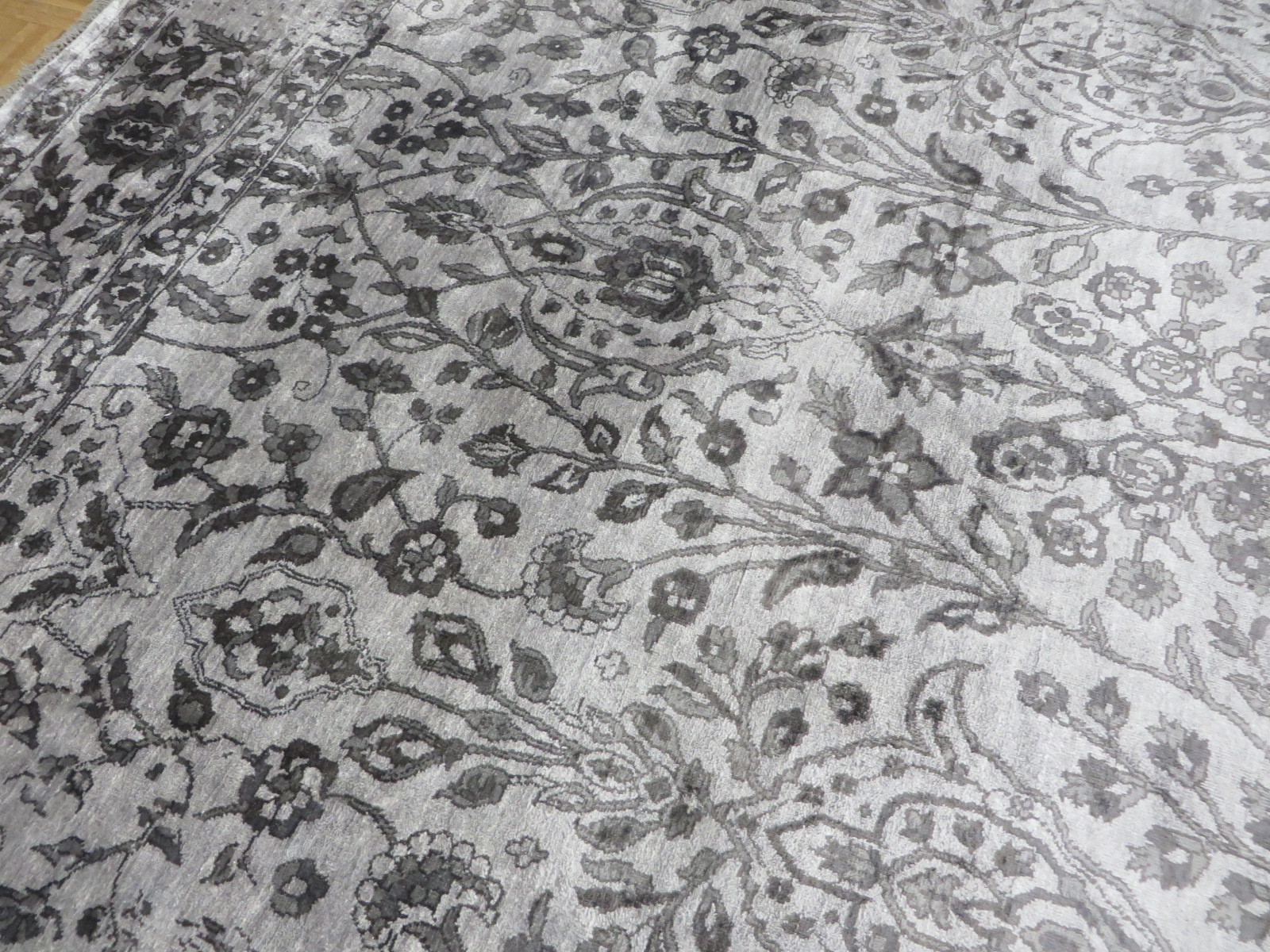 8’10 X 11’11 Hand Knotted Gray Tone On Tone Wool & Silk Oriental Rug G5360