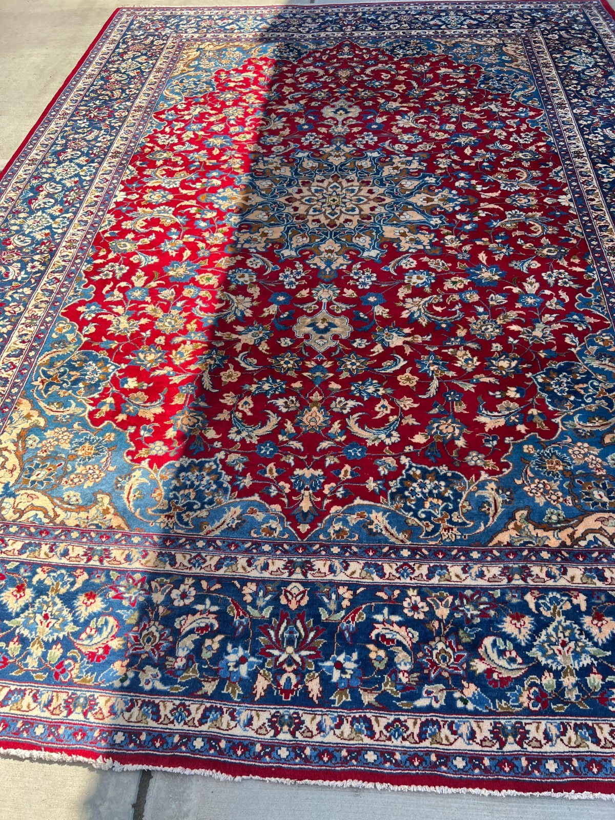 Isfahaan Rug 10’x14′ Hand Knotted Vintage 1970s