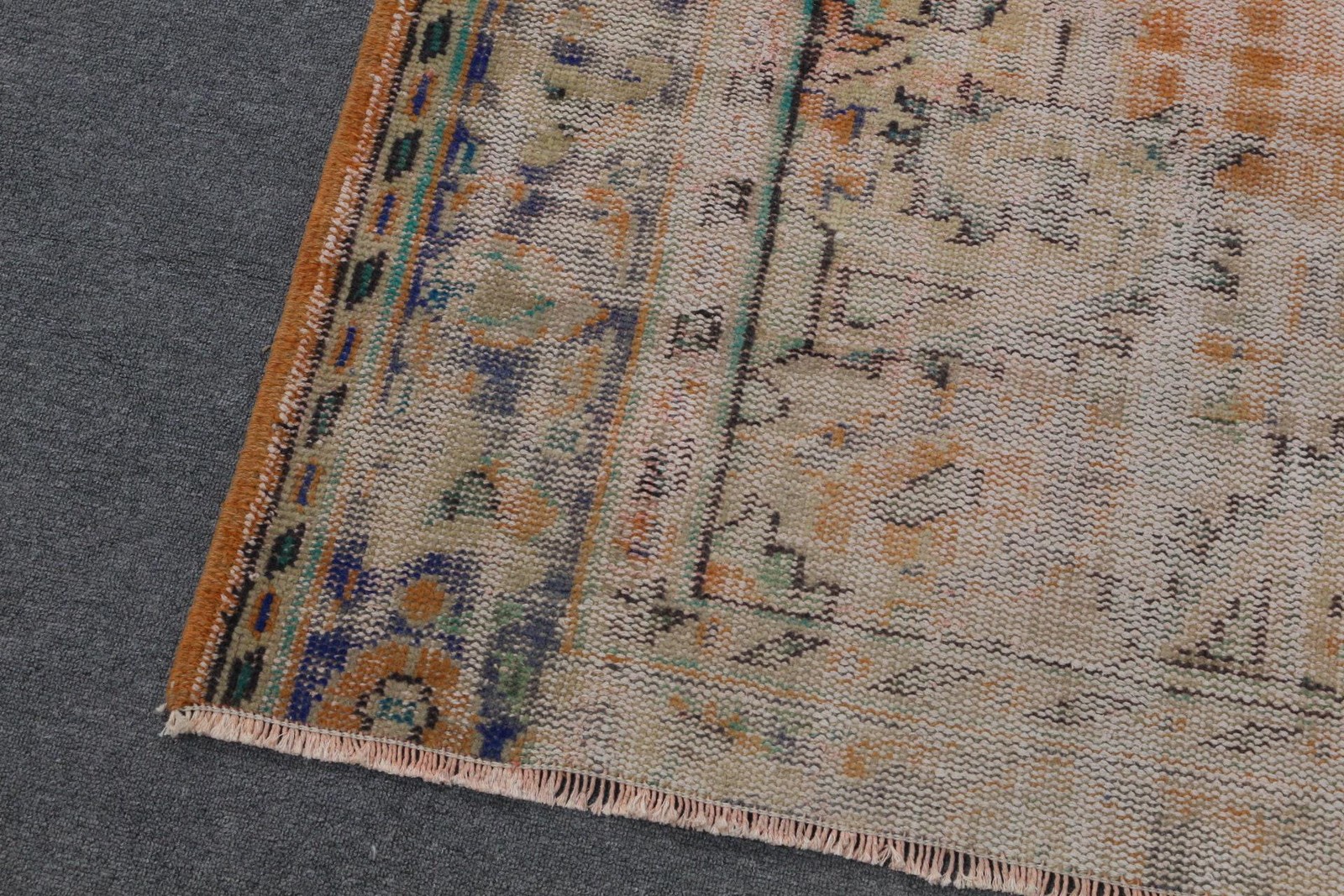 Vintage 6,46×9,5 ft Rug, Large Turkish Rug, Orange White Floral Rug