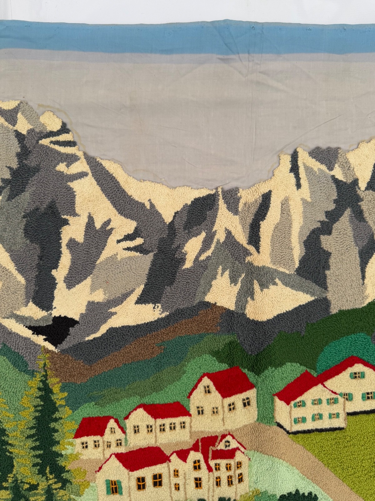 Vintage Fabulous Pictorial Figurative Hooked Wool Rug Carpet Wall Hanging