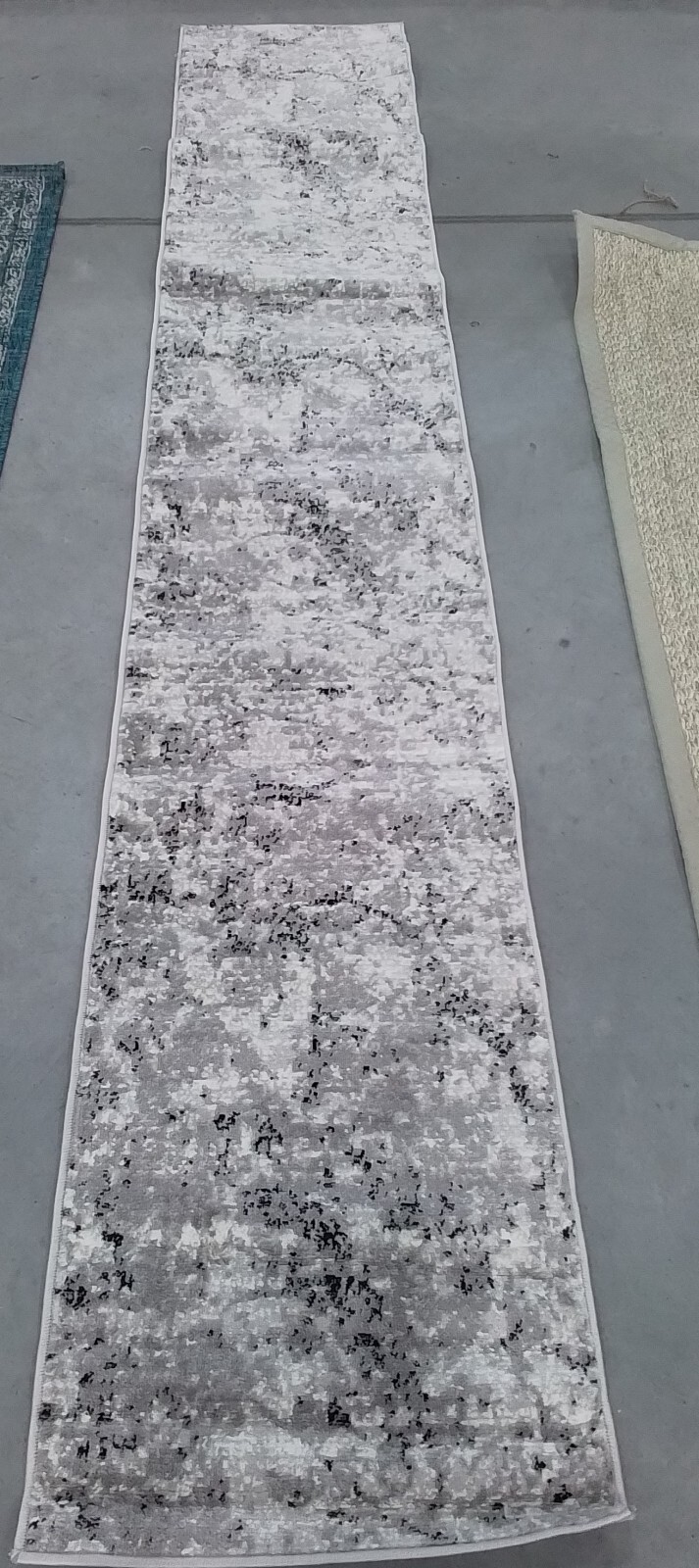 GREY / IVORY 2′-0″ x 12′-0″ Back Stain Rug, Reduced Price 1172770288 SKY186K-212
