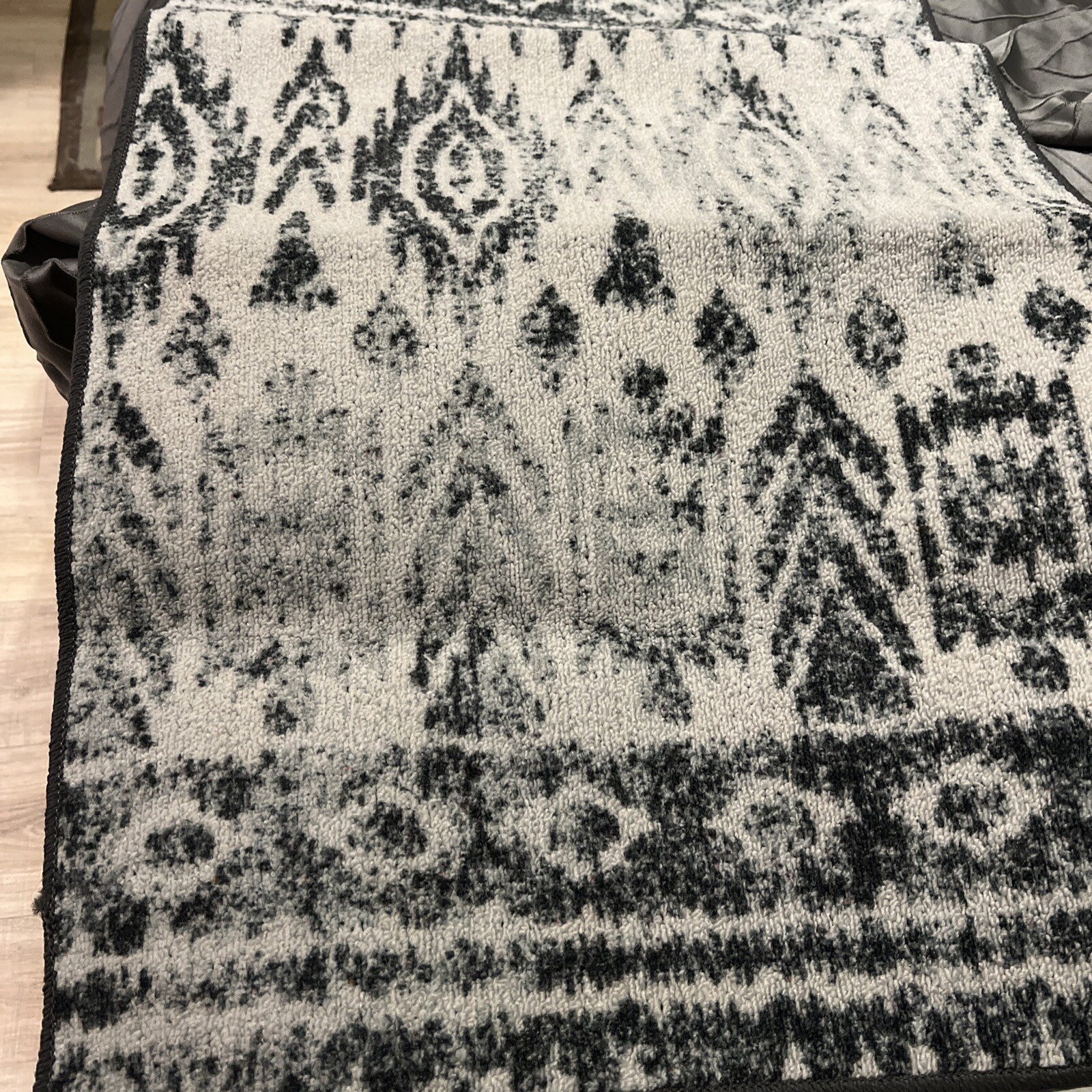 KATILDA Indoor Gray Rug 24″ x 36″