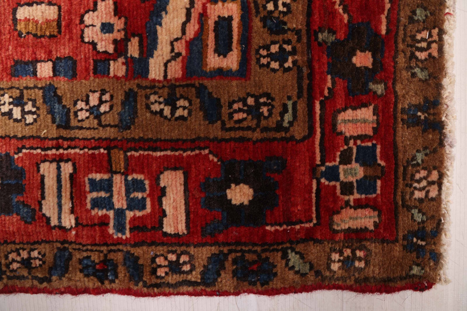 Vintage Hand-Knotted Area Rug 5’0″ x 9’10” Traditional Wool Carpet