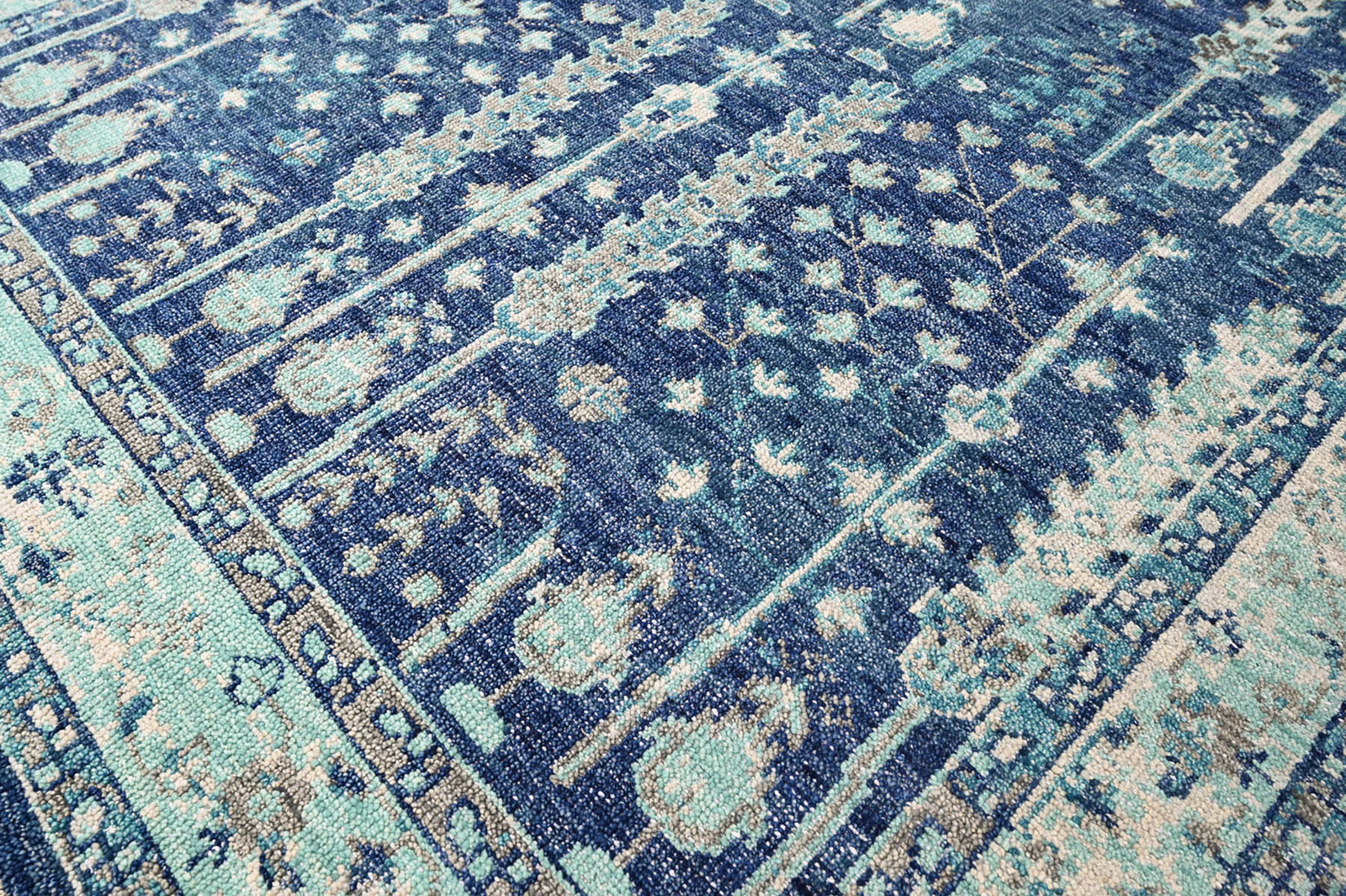 5’2”x7’8” Blue Hand Knotted Traditional Oushak Arts & Crafts Wool Area Rug