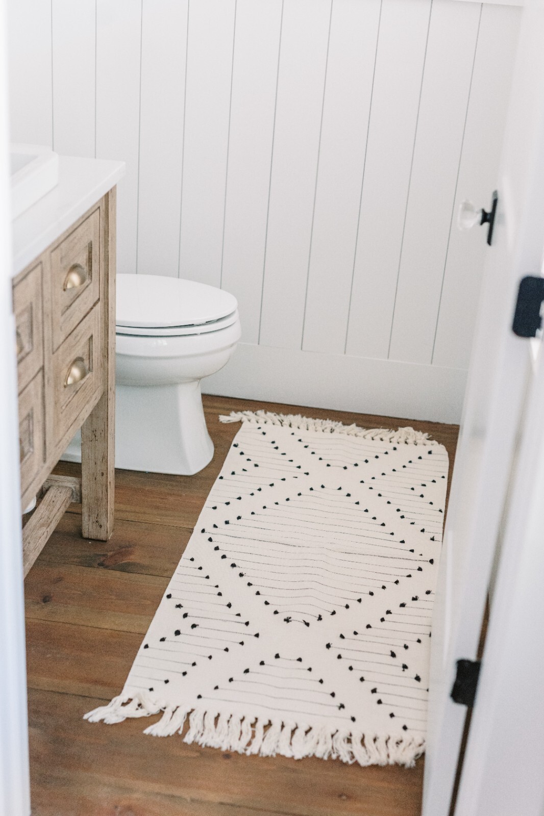 washable accent rugs for bathrooms, kitchens and entryways. 24×52 inches