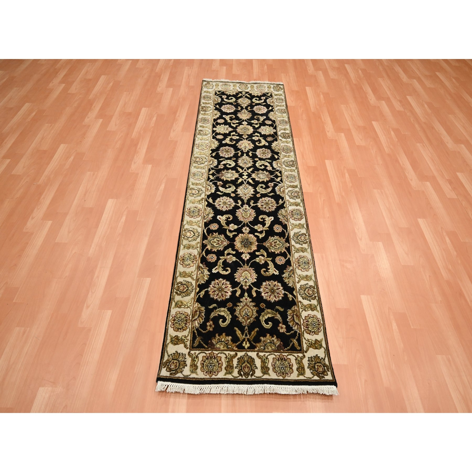 2’6″x8′ Black Rajasthan Leaf Design Hand Knotted Wool & Silk Runner Rug R75619
