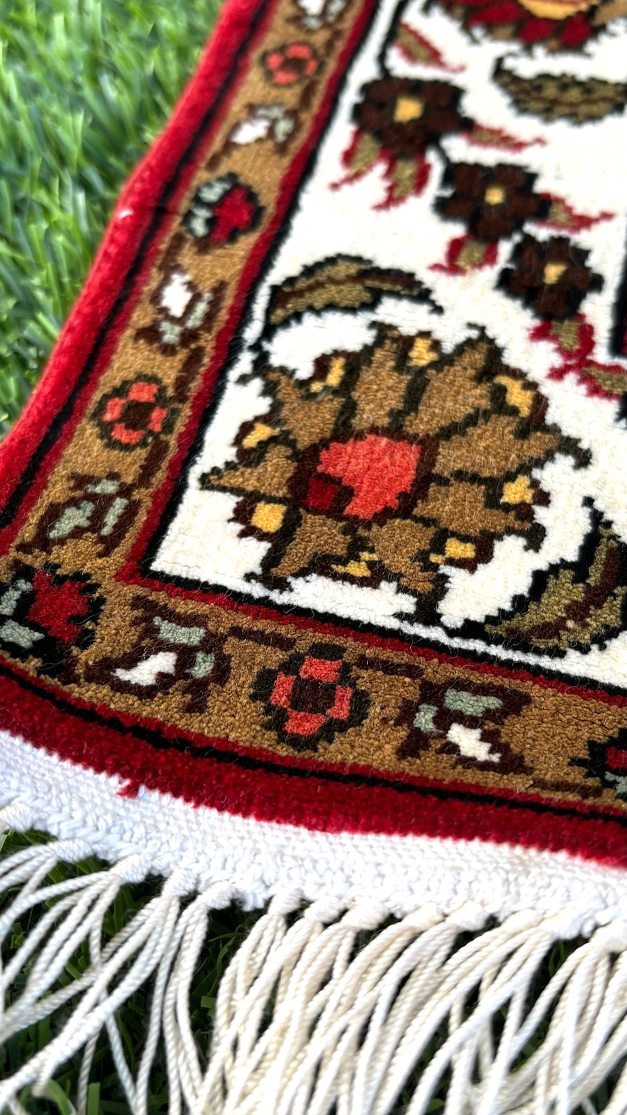 Handmade Silk on Silk Carpet 3 Million Knots Fine Hand 81×54 cm