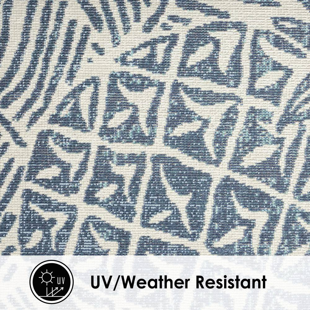 Malibu Pineapple Ivory/Navy 8 Ft. X 10 Ft. Indoor/Outdoor Area Rug