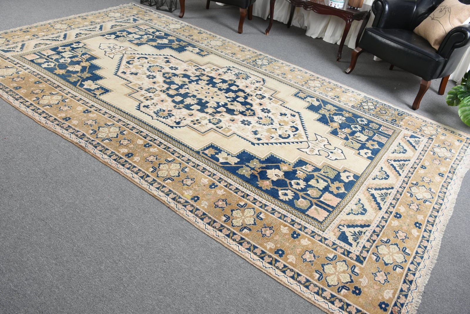 6,9×11,5 ft Turkish Rug, Blue Bordered Vintage Wool Rug