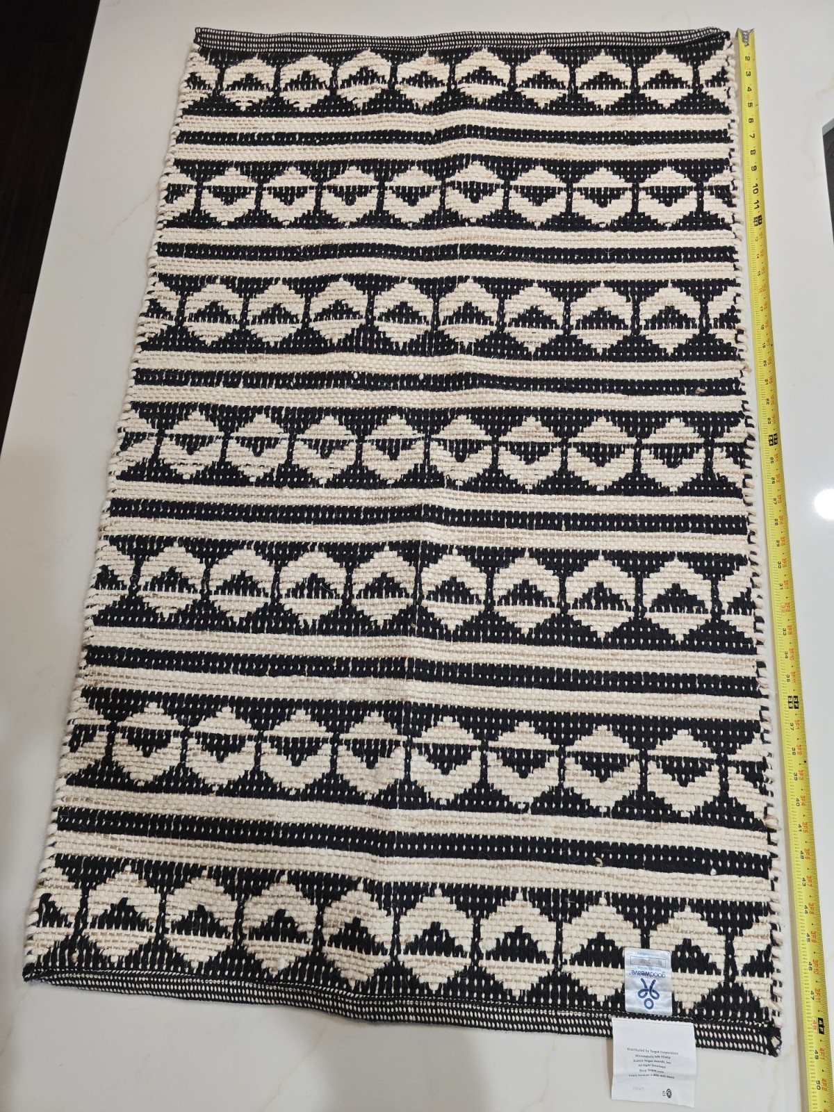Good Weave Area Rug 30 x 48 Indoor Outdoor
