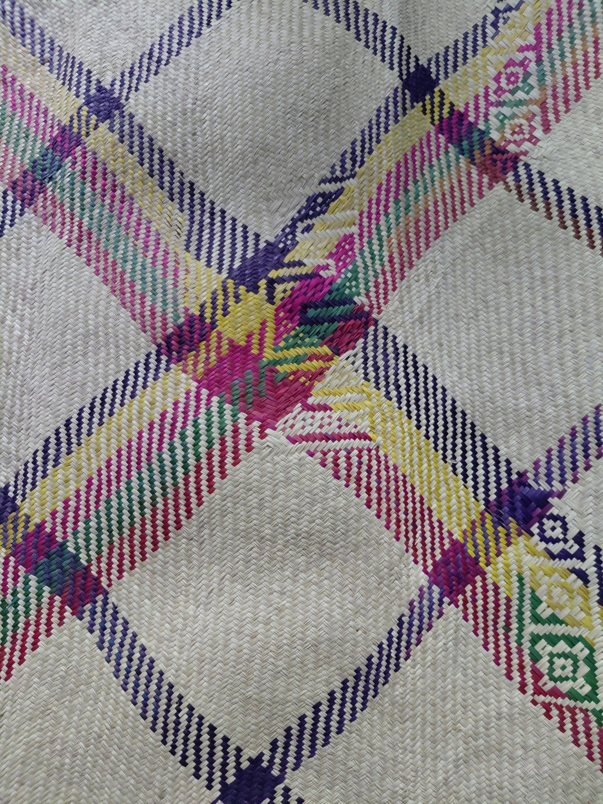 Straw Rug Handwoven Palm Organic Mat Bed Roll Bright Weave Vintage 32X64 Boho