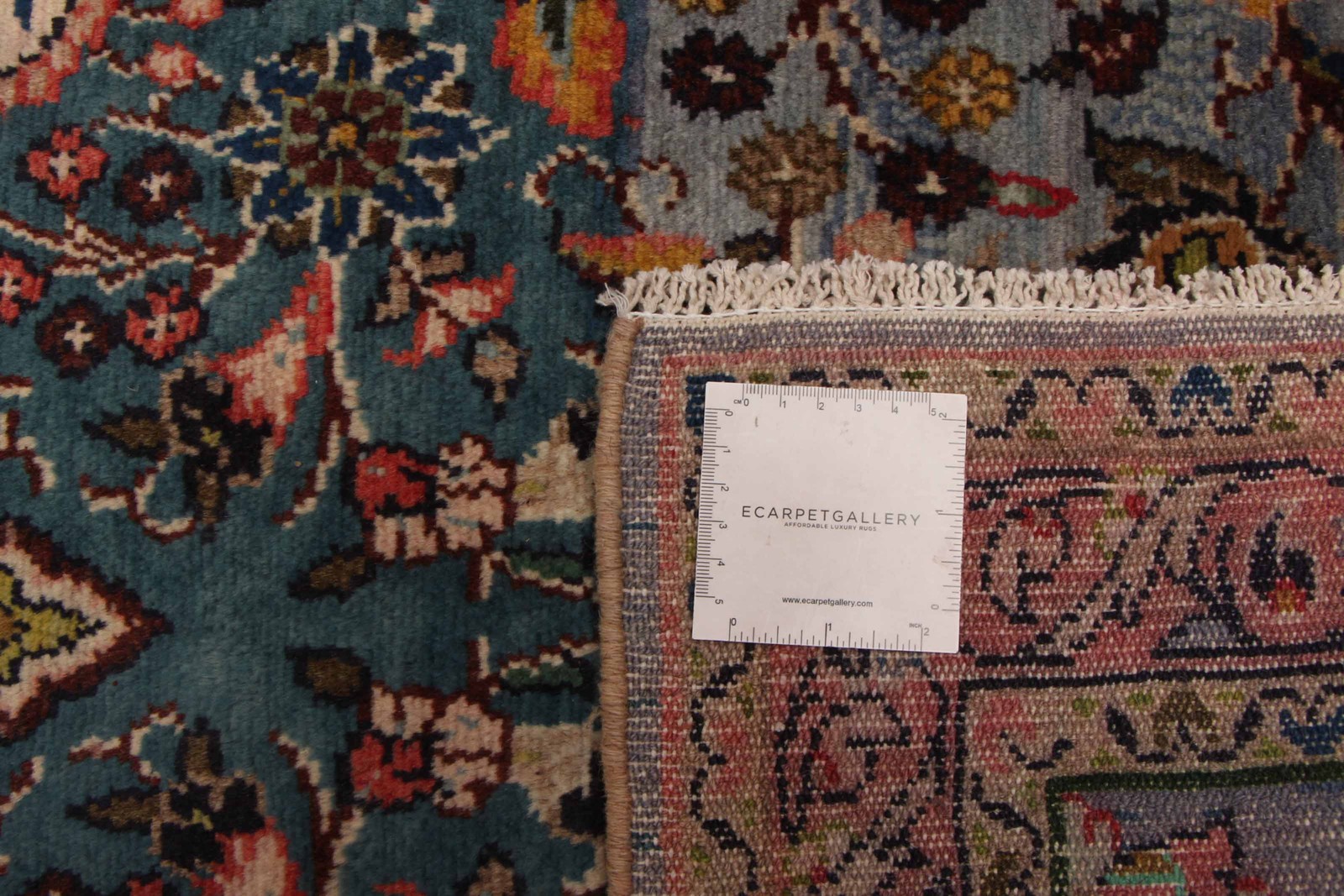 Vintage 2’5″ x 5’9″ Traditional Hand Knotted Vegetable Dye Wool Area Rug