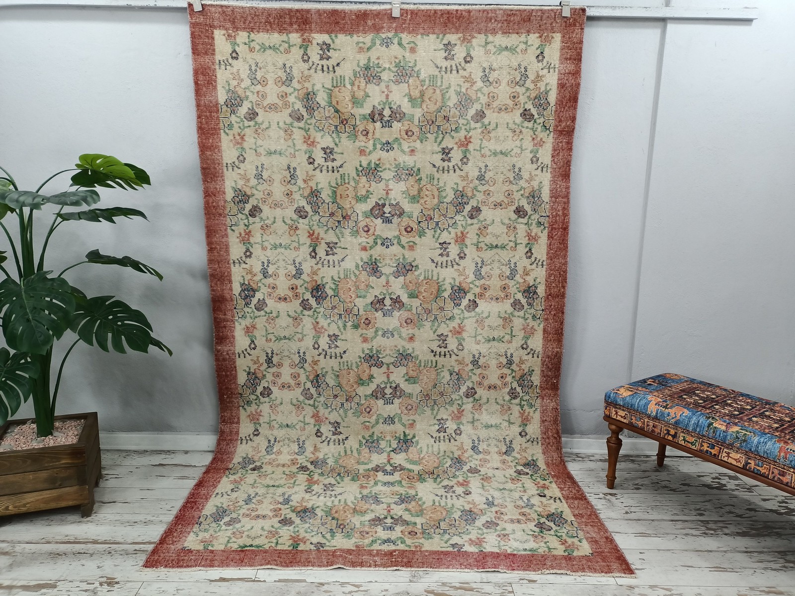 Handmade Turkish Rug Vintage Summer Theme Boho Decor 5.5×9.3 Ft VT5193