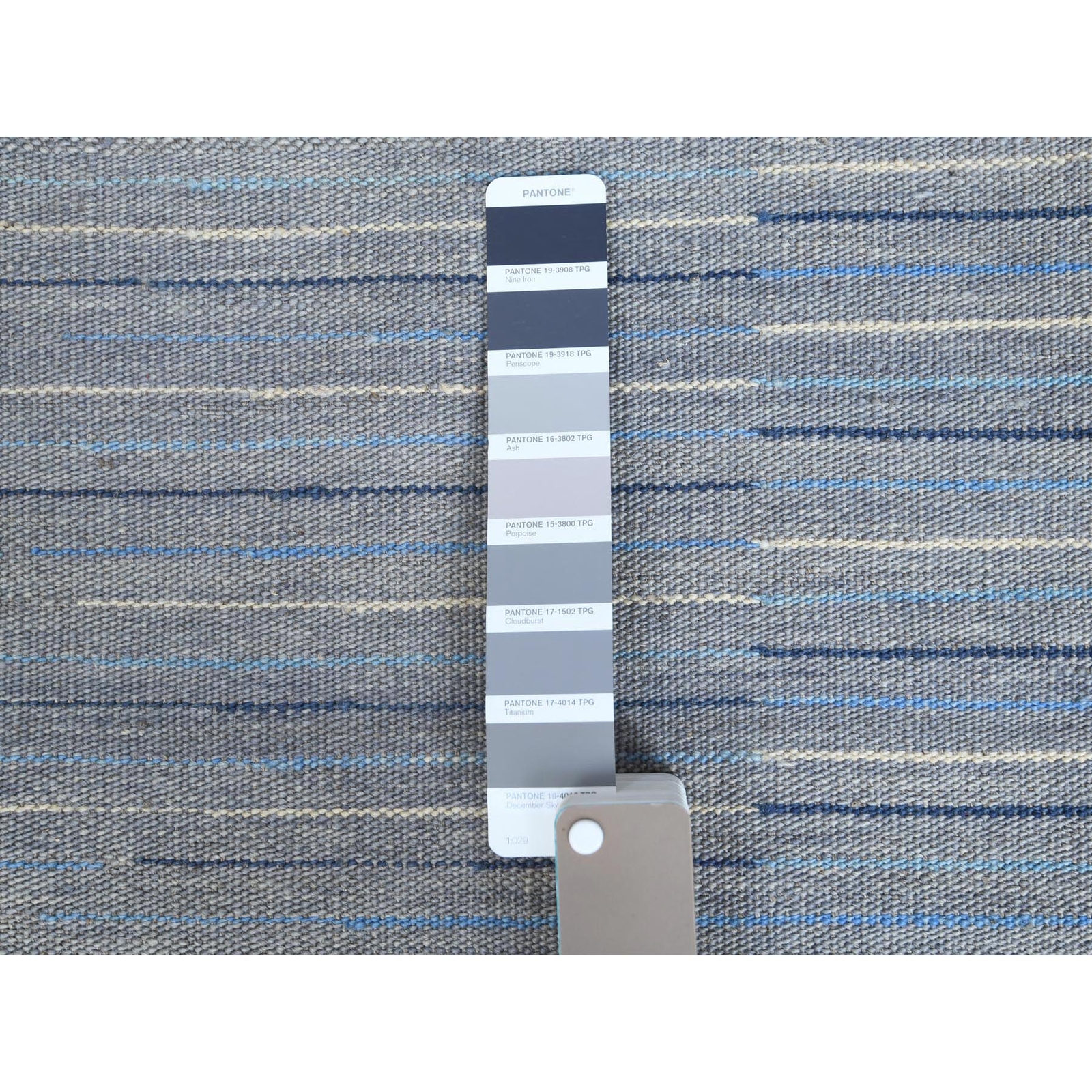 6’4″x9’1″ Flat Weave Nomadic Stripe Design Kilim Hand Woven Rug R60110
