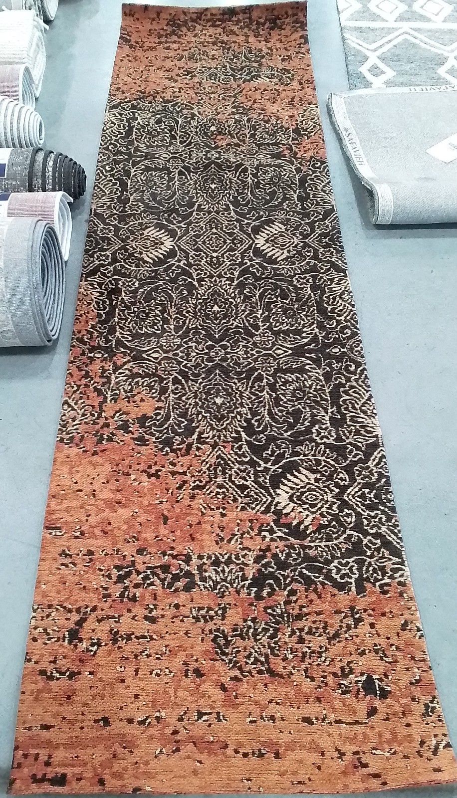 RUST / BROWN 2′-3″ x 8′-0″ Back Stain Rug, Reduced Price 1172785461 CLV224A-28