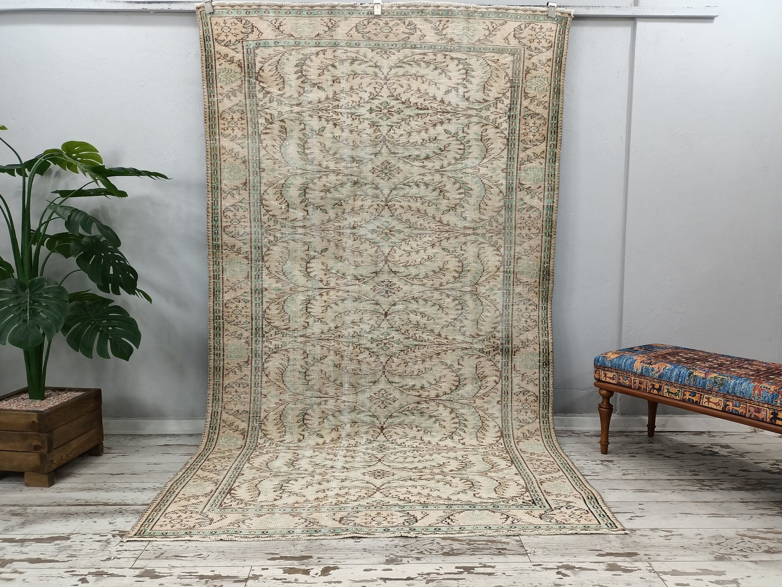 Handmade Turkish Rug Vintage Ivy Design Organic Wool 5.5×9.4 Ft VT5188