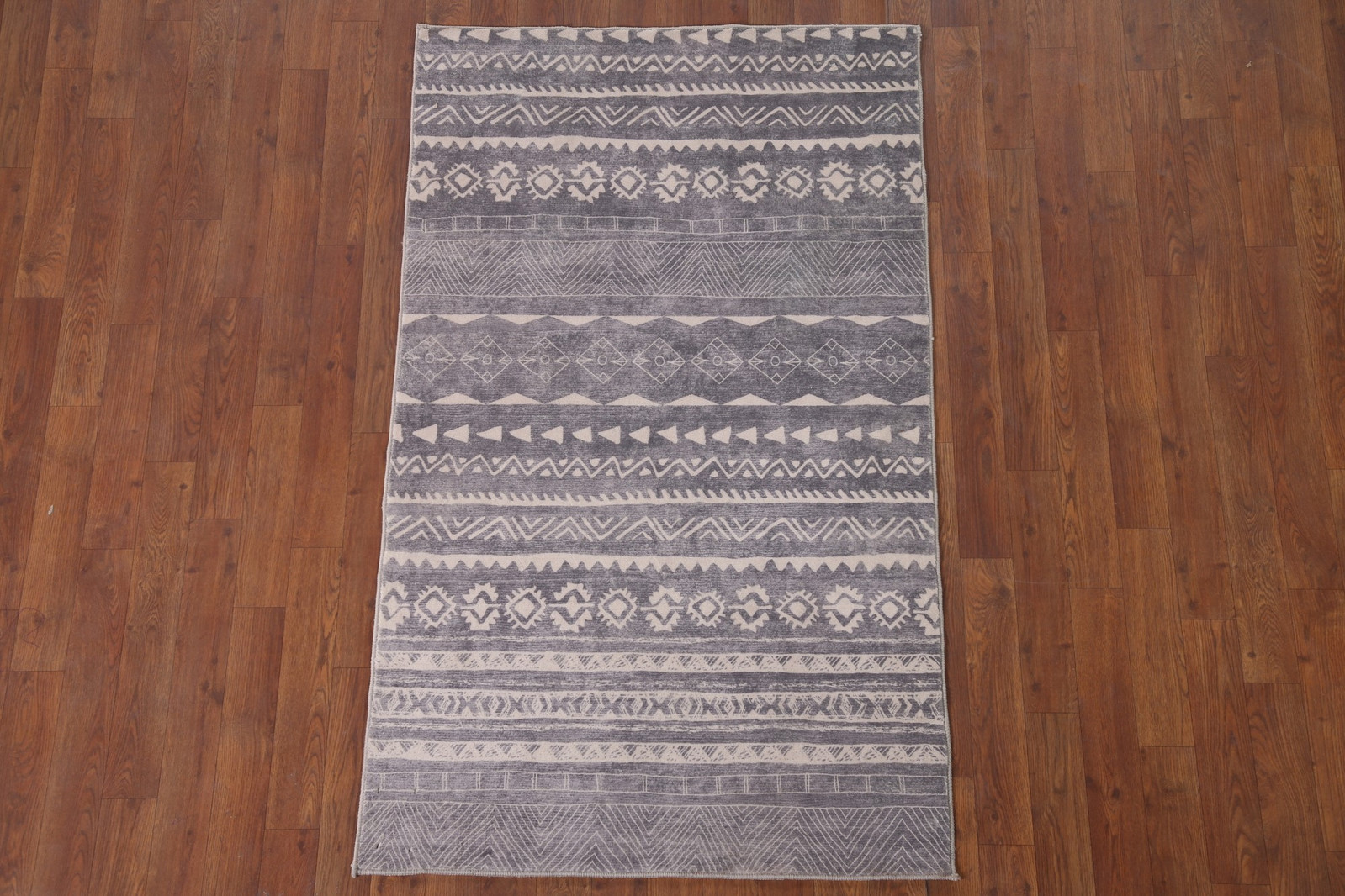 Machine-Made Printed Abstract Oriental Area Rug 3×5 Ft Tribal Gray Pattern Rug