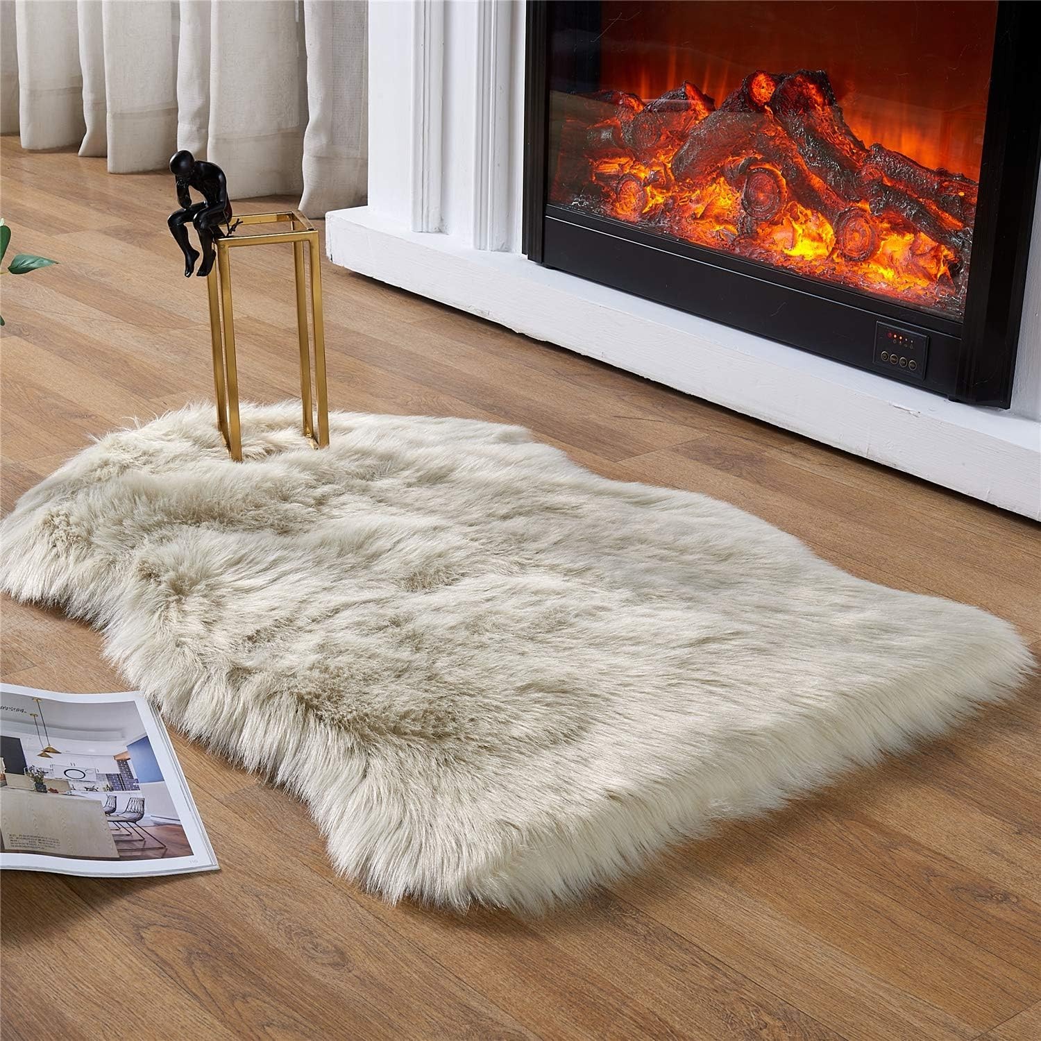 Luxury 2′ x 3′ Faux Fur Sheepskin Rug – Soft Beige Ideal for Modern Decor