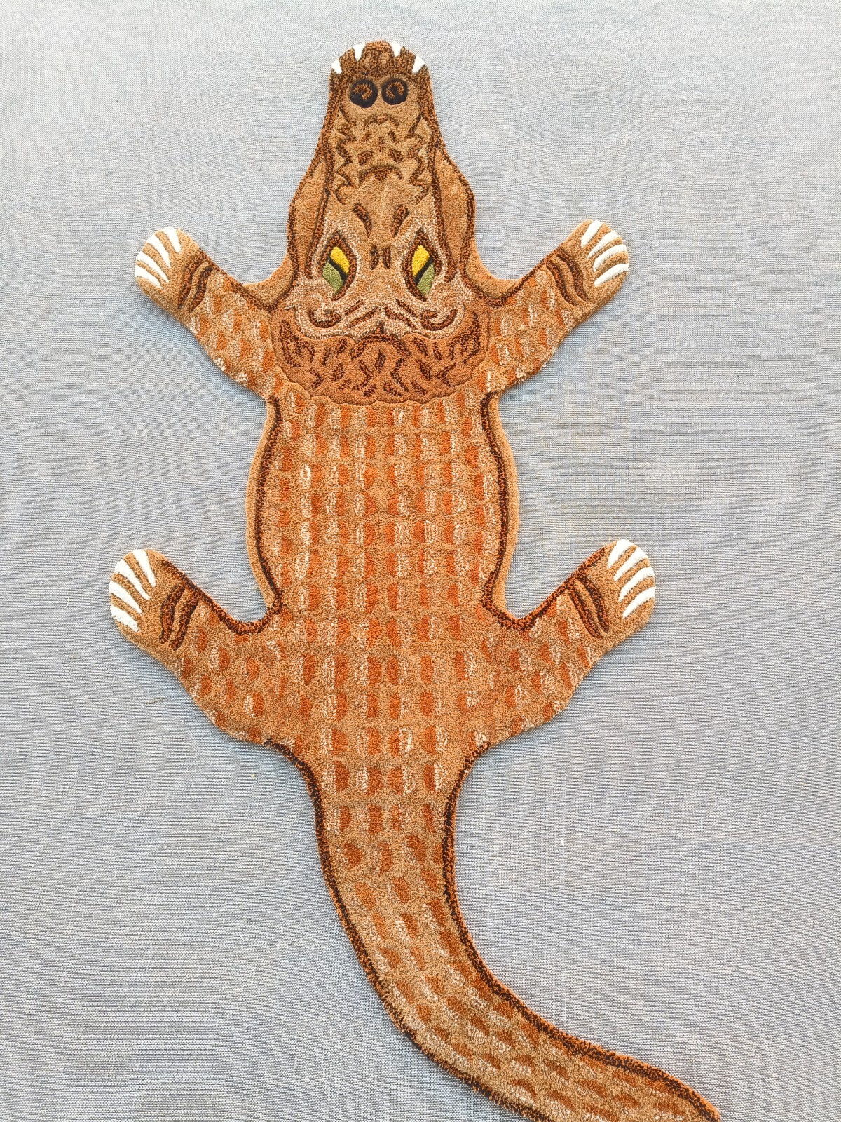 Crocodile Rugs 2×4 Feet Handmade 100% Woolen Hand Tufted For Home Decoration