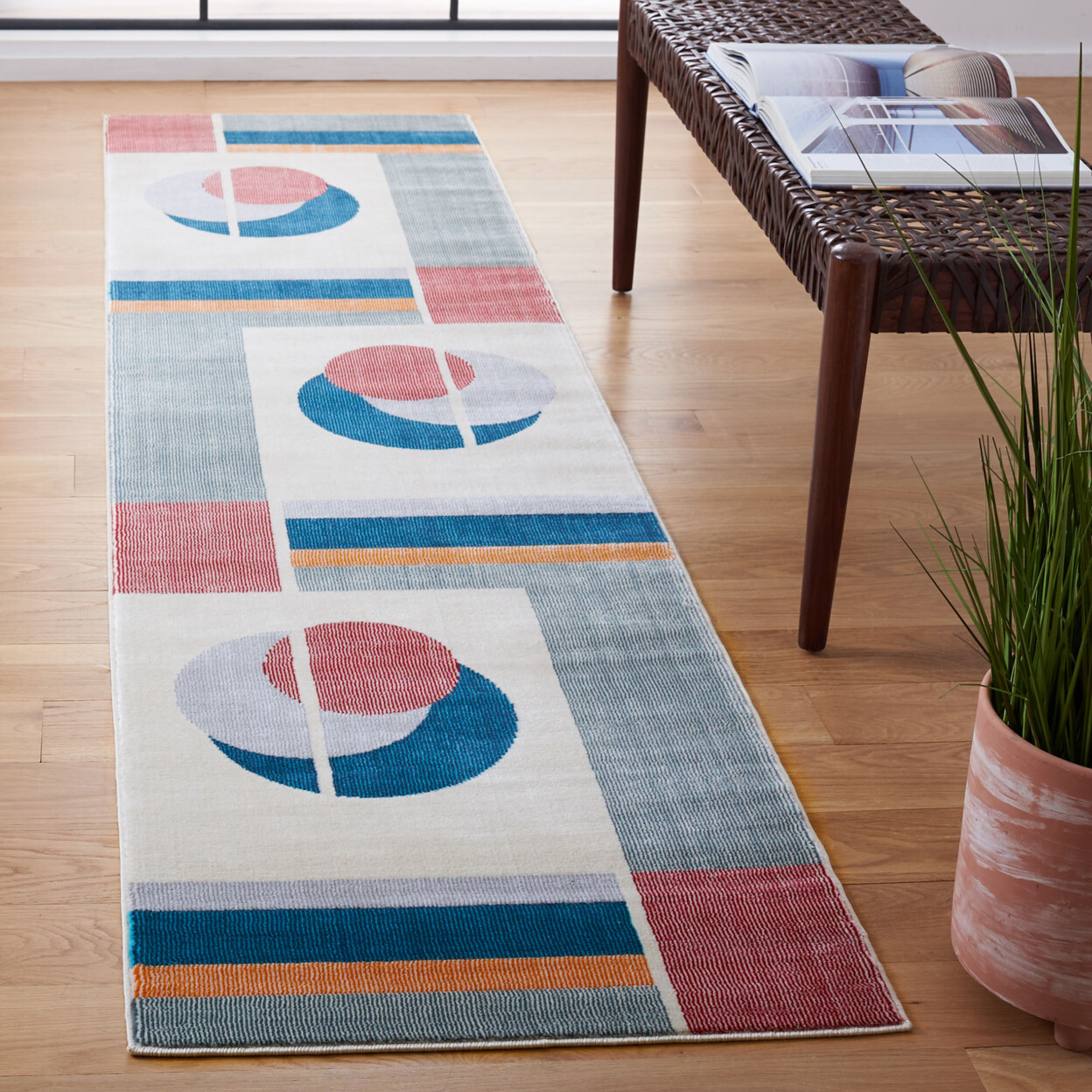SAFAVIEH Orwell Collection ORW364B Beige / Dark Teal Rug