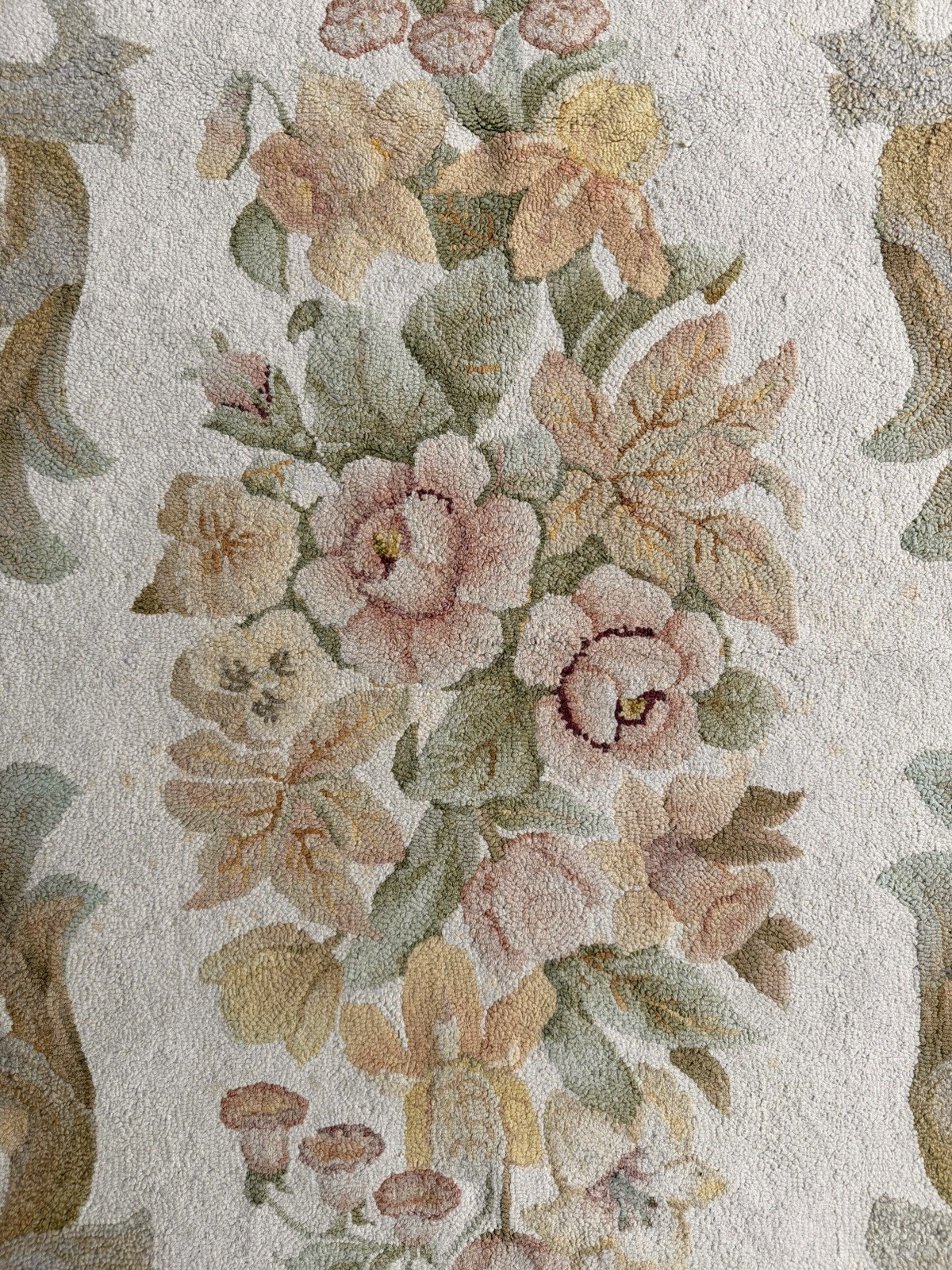 Vintage Hand Hooked Tan, Multicolor Pink Floral Wool Area Rug, 30×50”