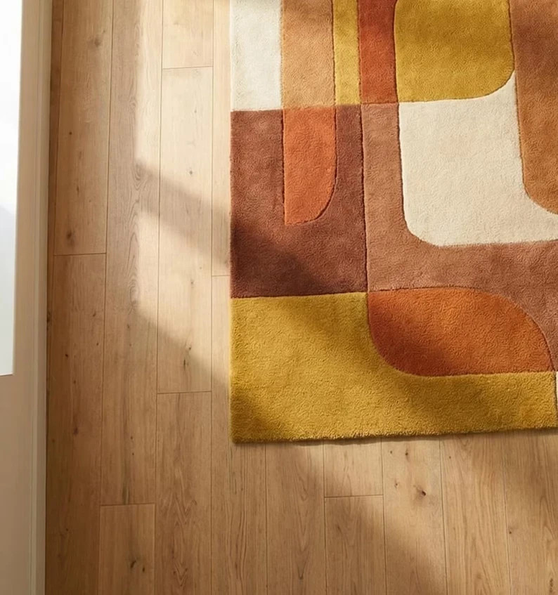 Designer Hand Tufted Burgundy Rug – Modern Artistic Wave Pattern Carpet for Luxu