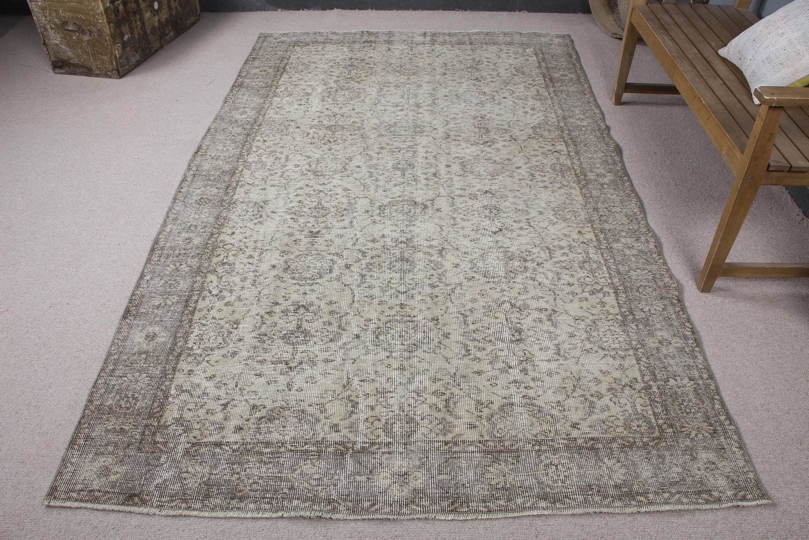 Vintage Large Rug 5,4×8,9 ft (164×271 cm), Gray Check Turkish Rug