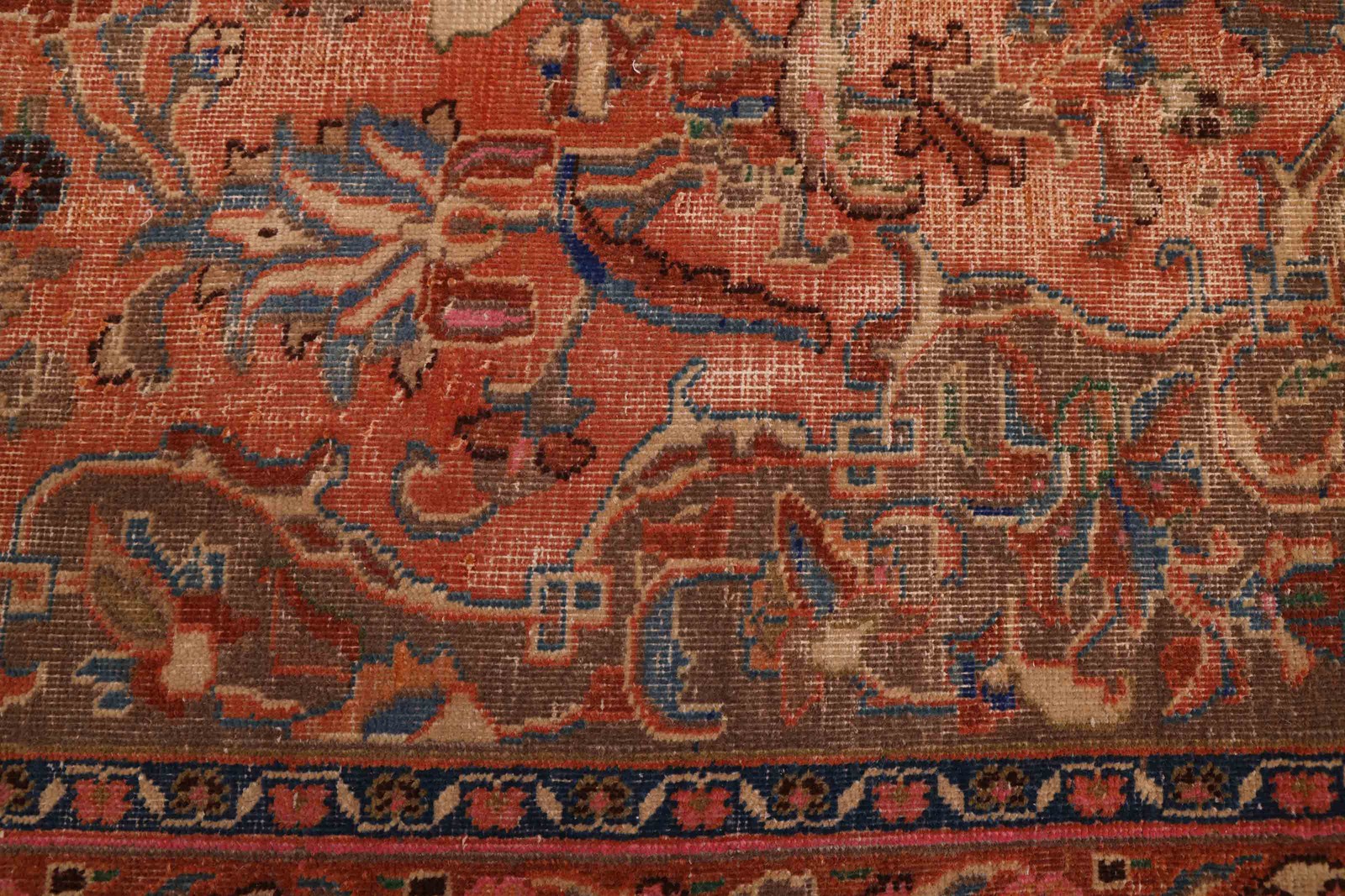 Vintage 9’5″ x 12’5″ Traditional Hand Knotted Vegetable Dye Wool Area Rug