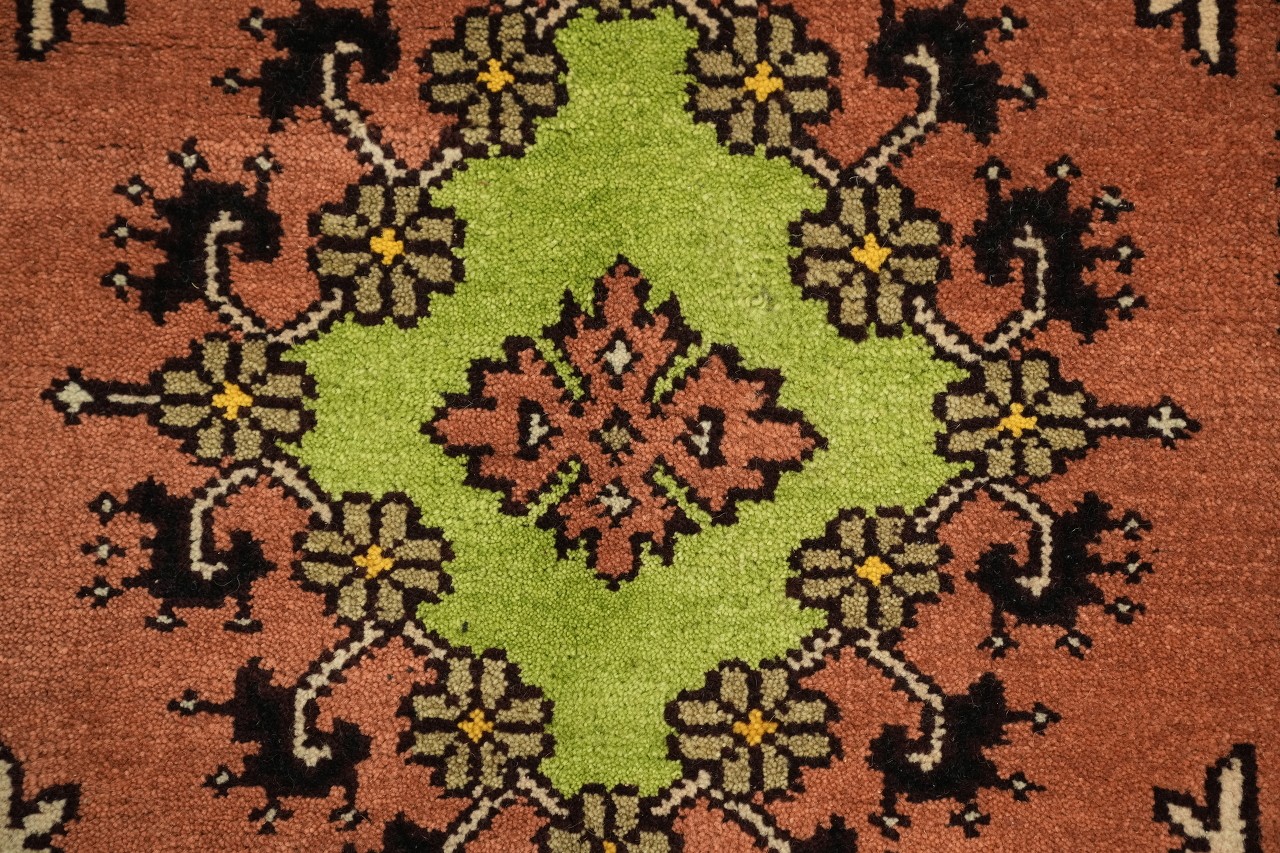 Eclectic Style Area Rug 4×8 with Design in Medallion Oranges & Light Green Hues