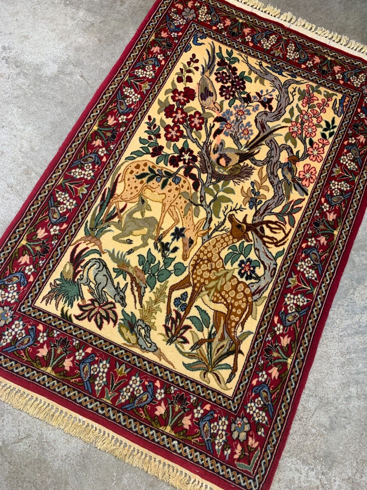2’4″x3’7″ Fine Hand-Knotted Wool & Silk Isfahane Pictorial Rug – Area Carpet