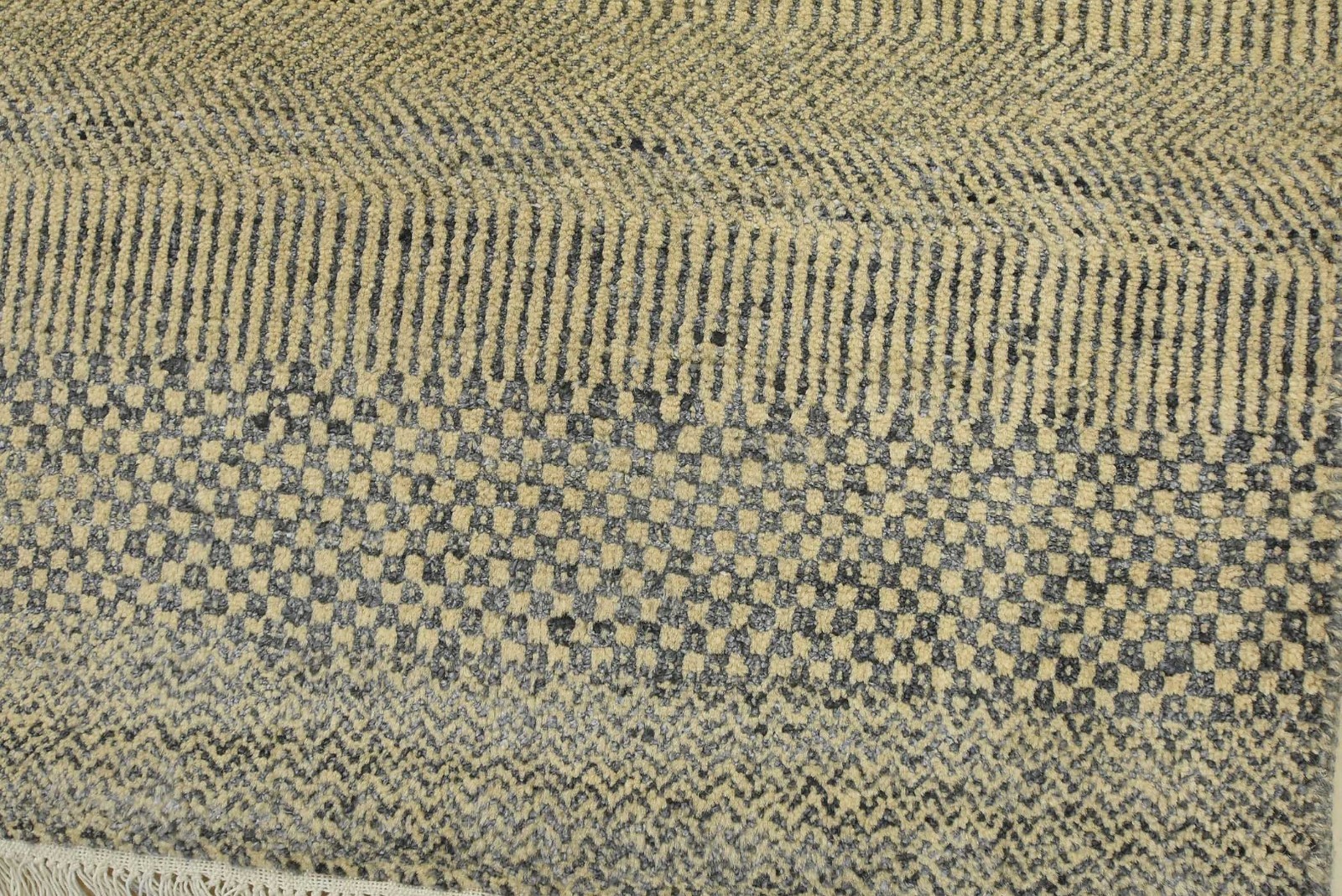 Fine Contemporary Rug 8’2” x 10’4” Beige Gray Wool Hand-Knotted Carpet