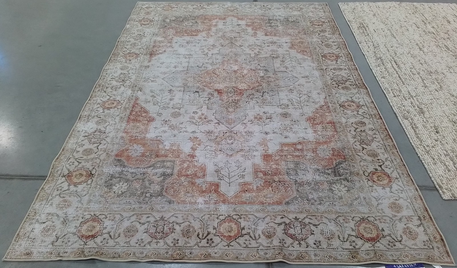 LIGHT GREY / RUST 6′-0″ x 9′-0″ Flaw in Rug, Reduced Price 1172802778 TSN105F-6