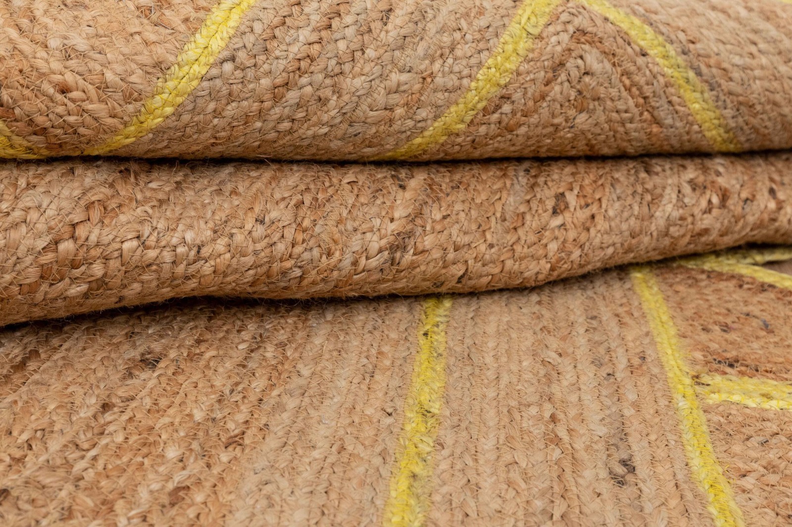 Scalloped Jute Rug 100% Natural Braided Rustic Look Area Modern Carpet Mat Rug