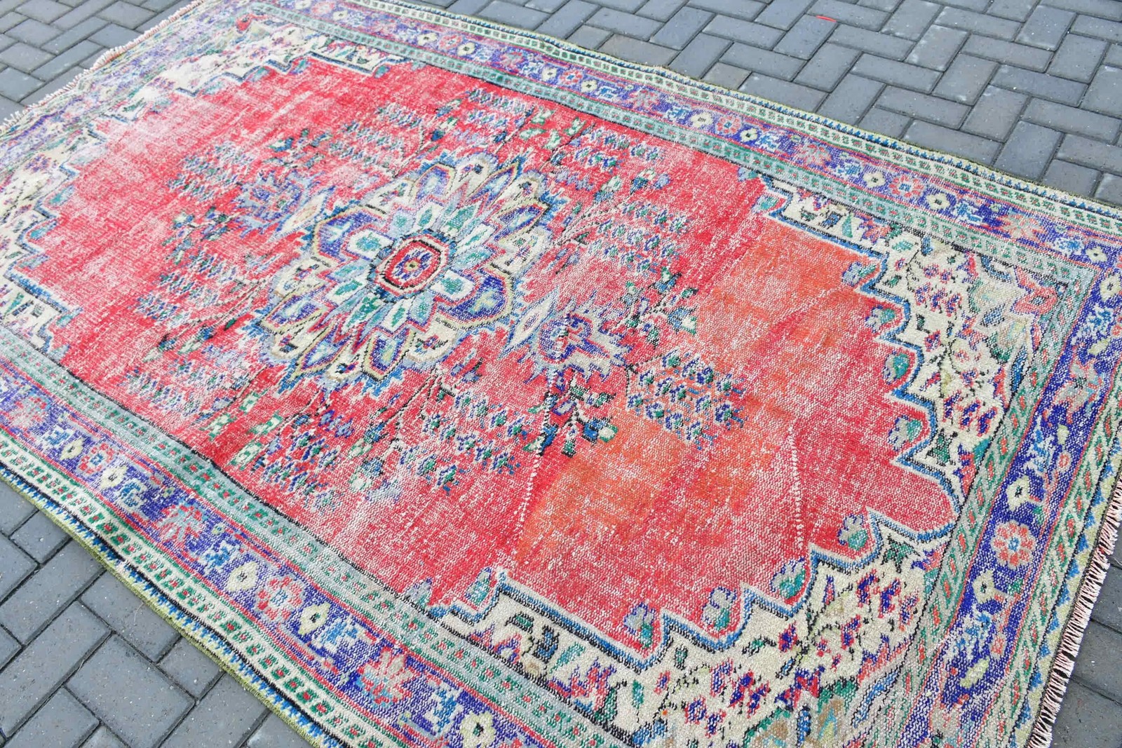 Vintage 5,4×8,7 ft Rug, Turkish Large Rug, Red Floral Rug