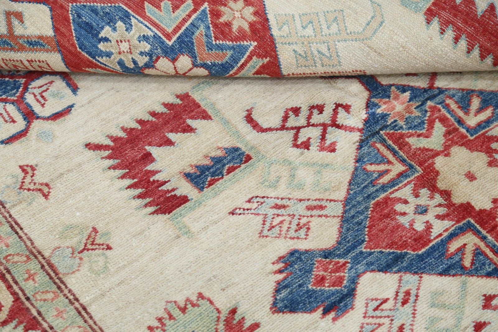 4.6×7 ft Decorative Geometric Wool Area Rug. Hand Knotted Rug for Living Room